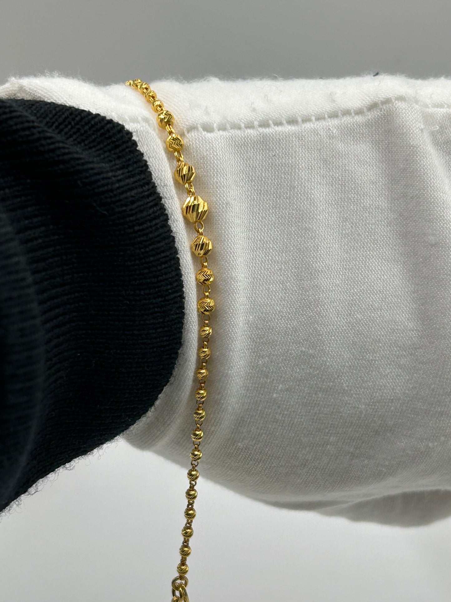 22ct Gold Bracelet - 4.4 grams, 7 inches (Hallmarked):