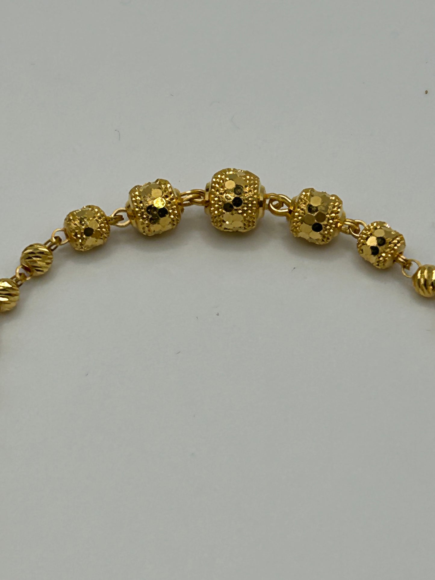 22ct Gold Bracelet - 5.7 grams, (Hallmarked):