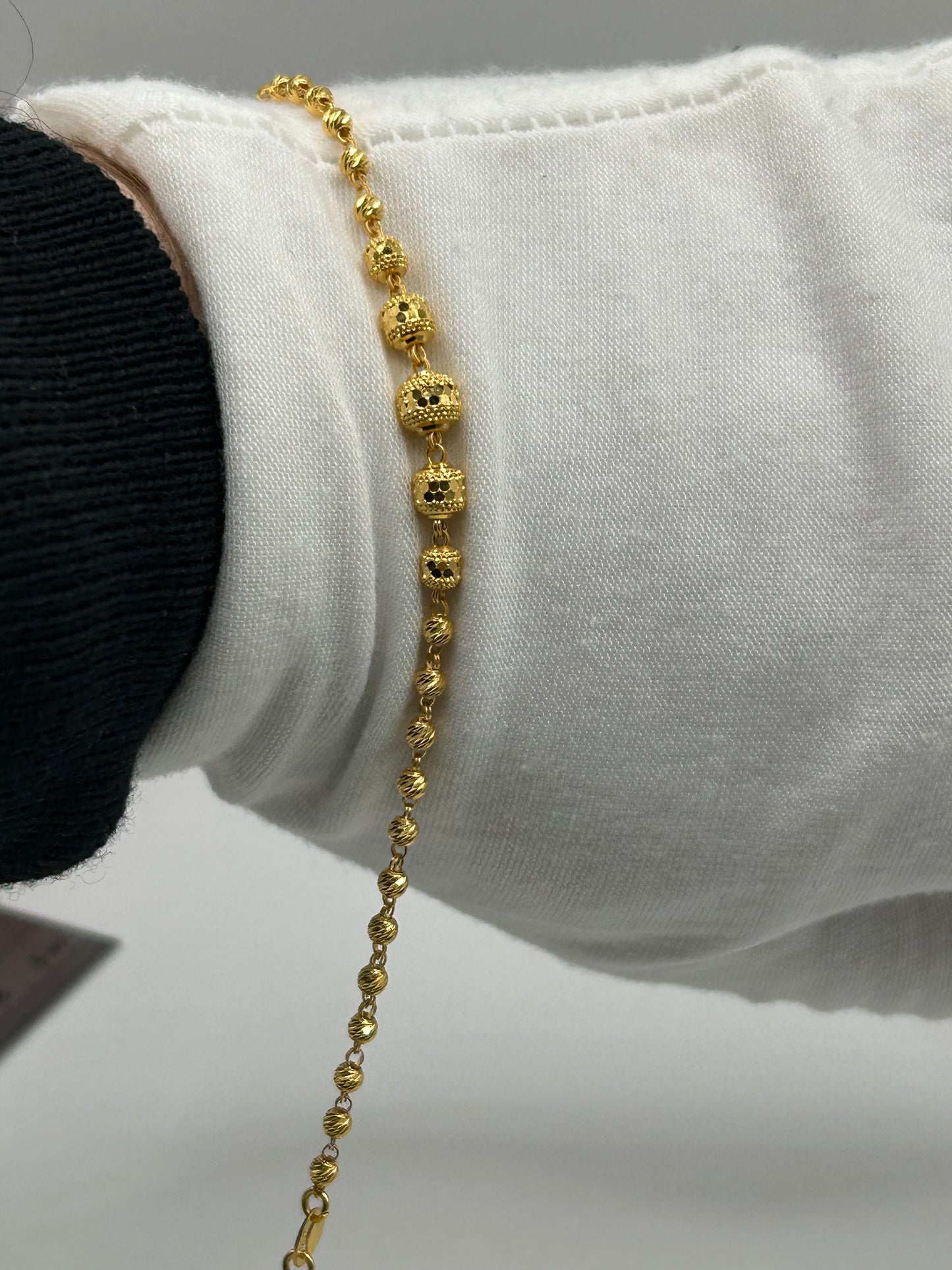 22ct Gold Bracelet - 5.7 grams, (Hallmarked):