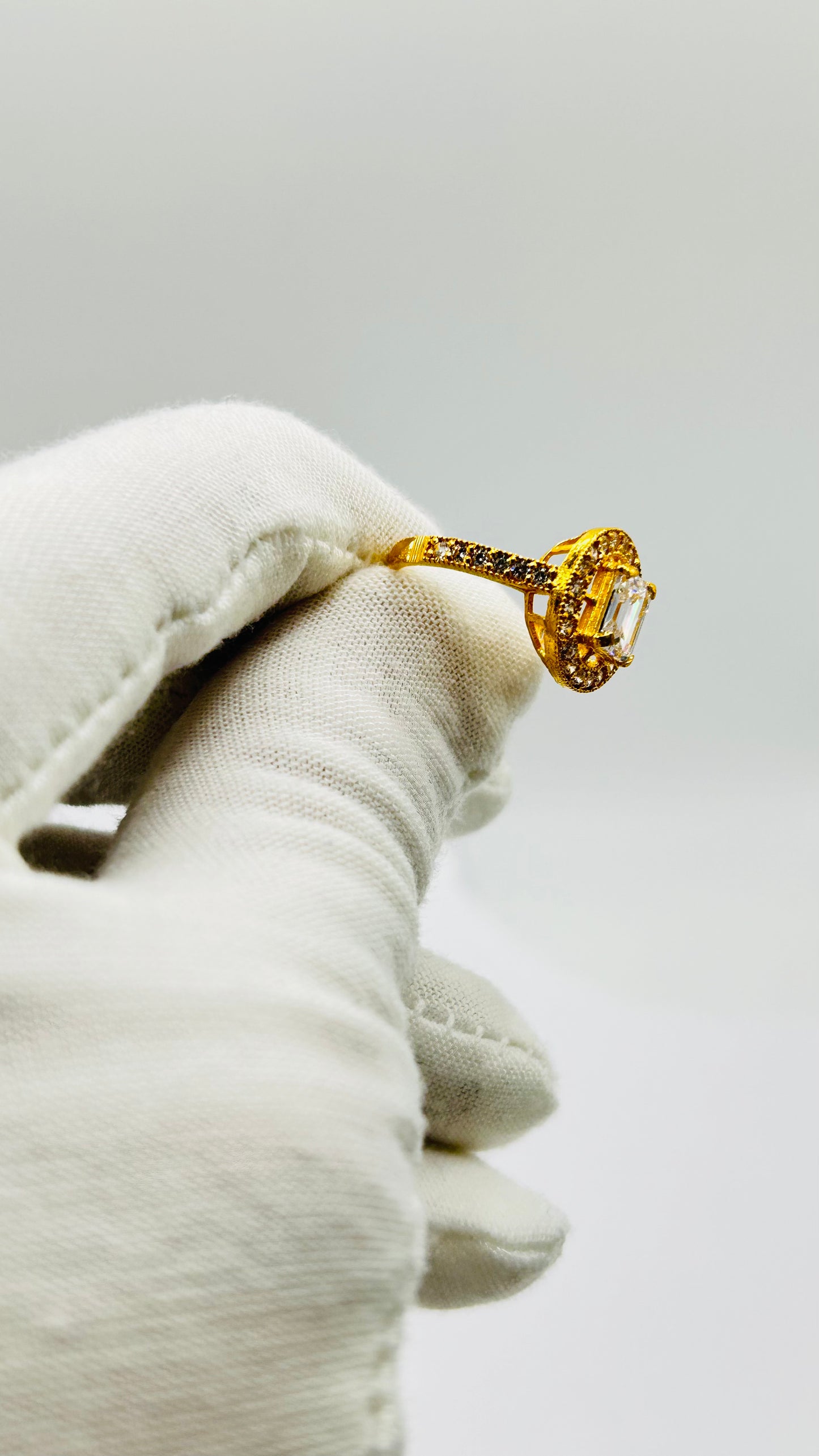 22ct Gold Ladies' Ring, 4g, Size M, Hallmarked – Flexible Payments Available