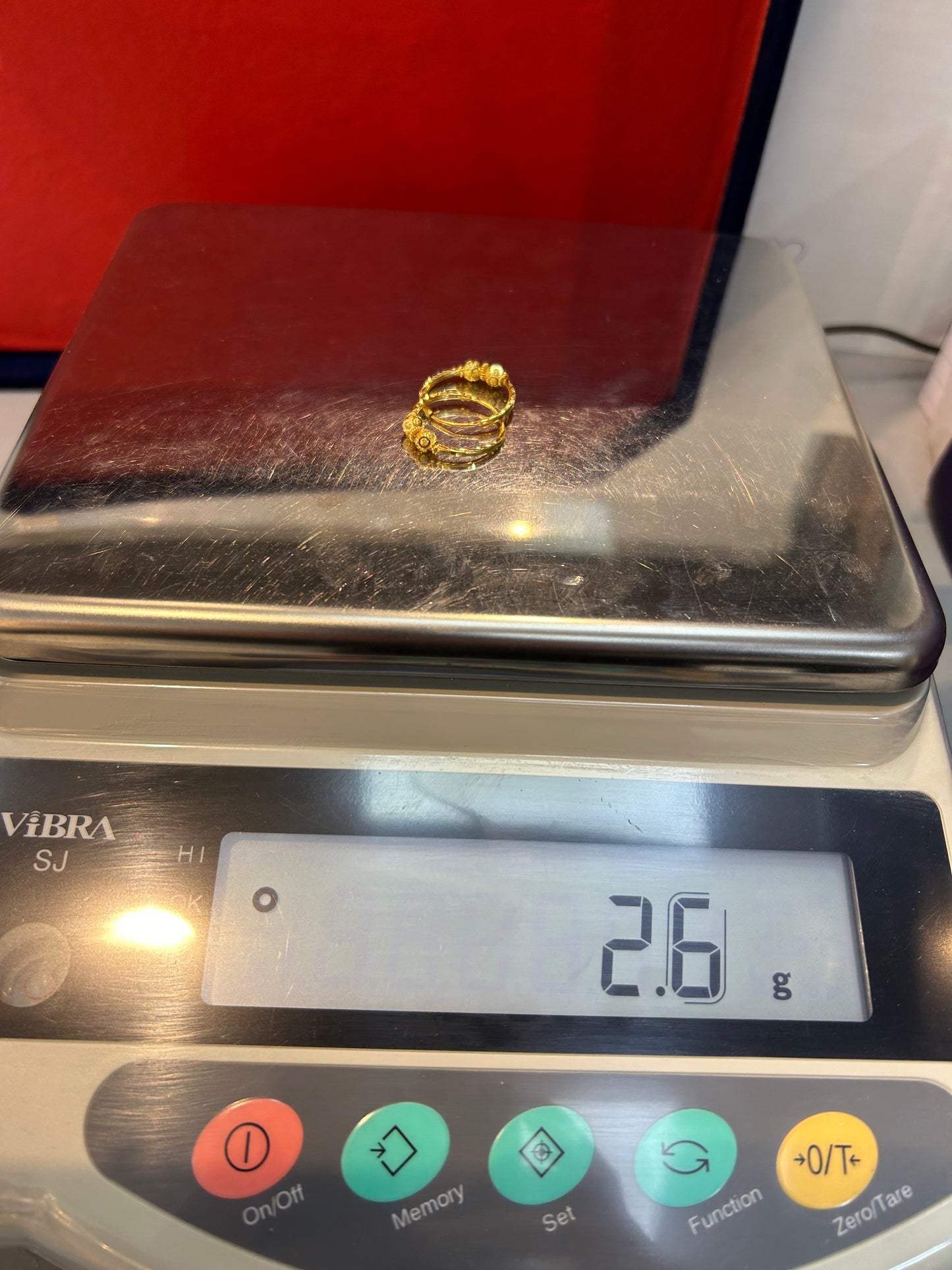 22ct Gold Hallmarked Earrings - 2.6g