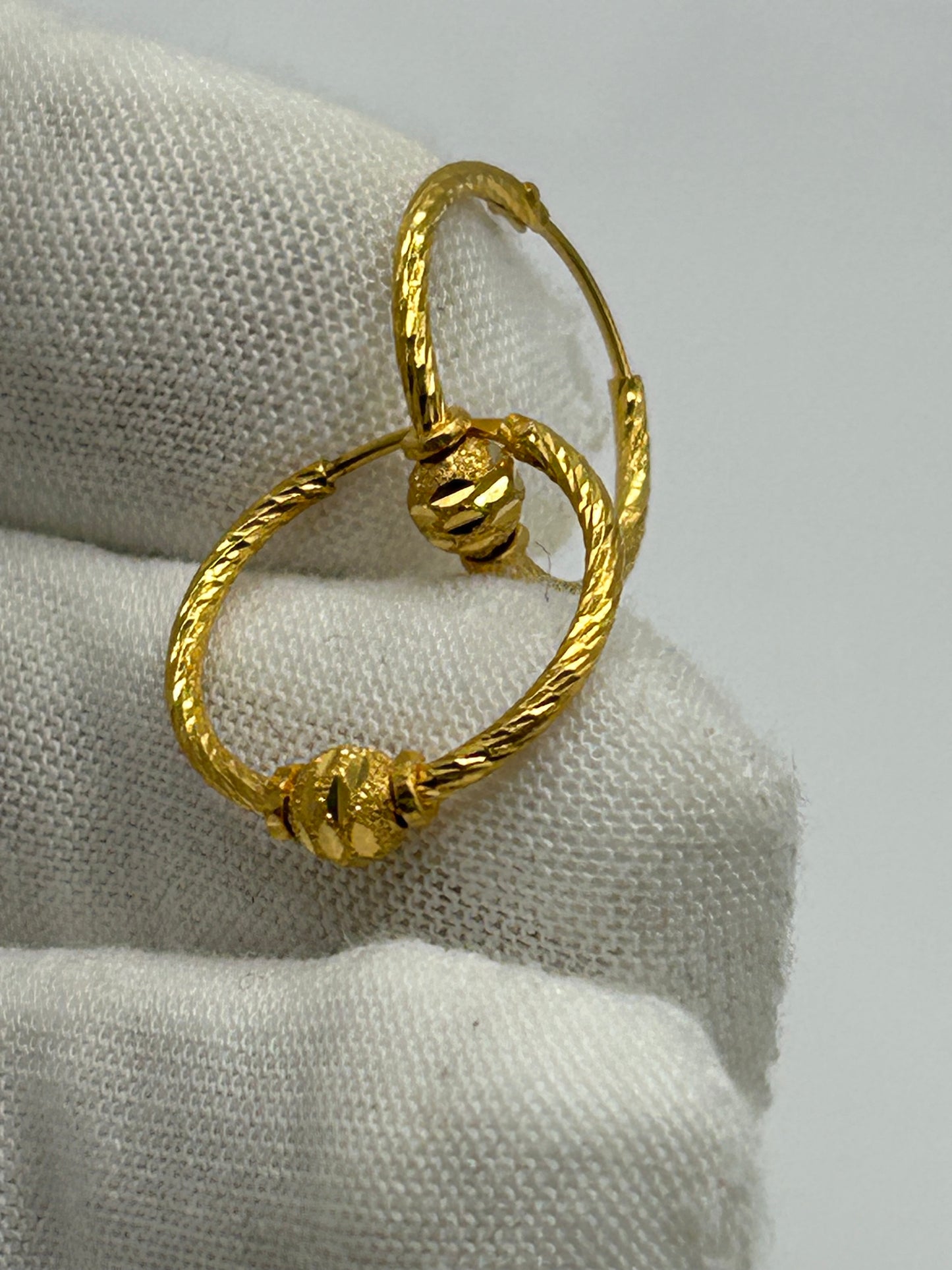 22ct Gold Hallmarked Earrings 2.0g
