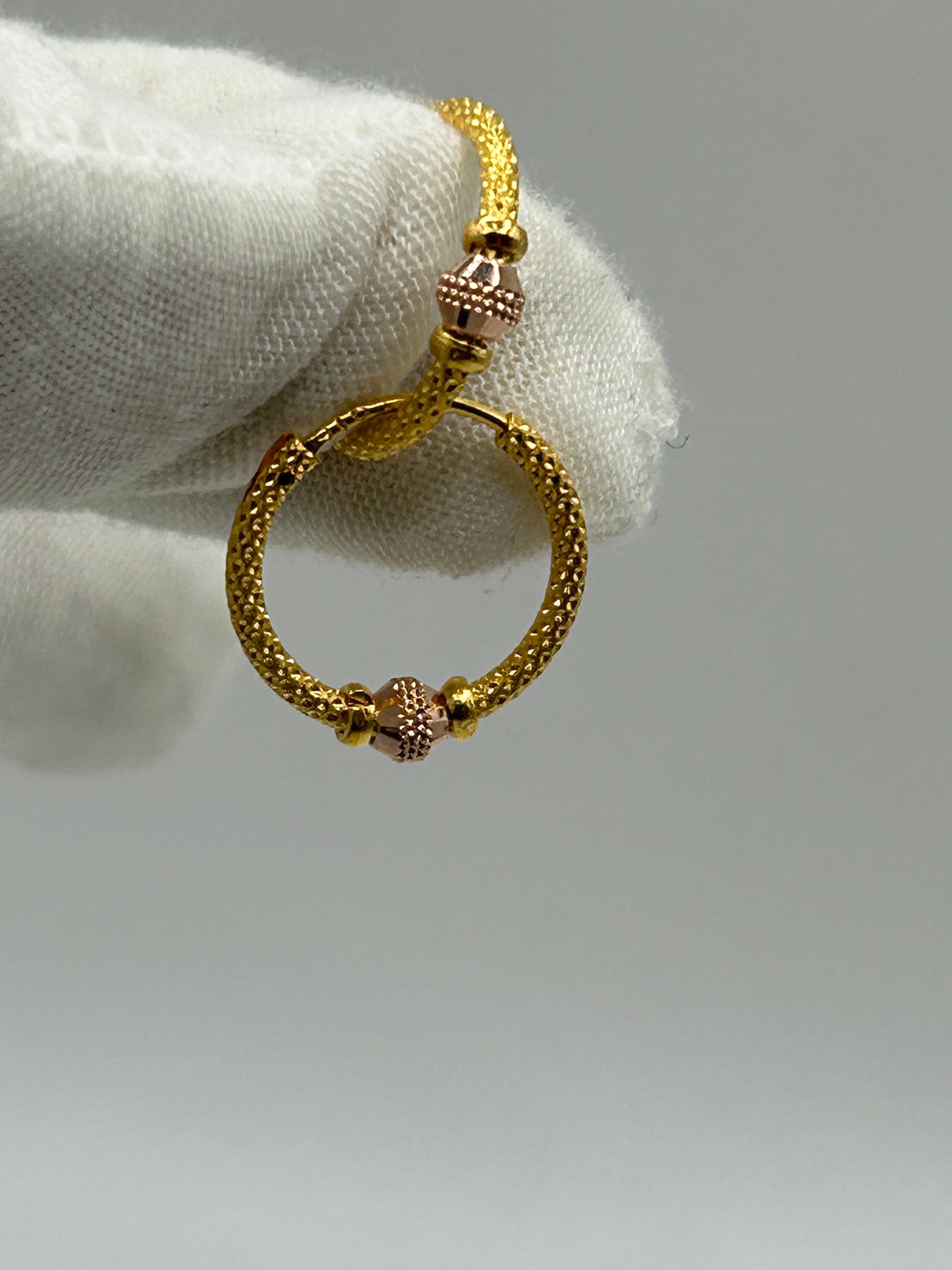 22ct Gold Hallmarked Earrings - 2.6g