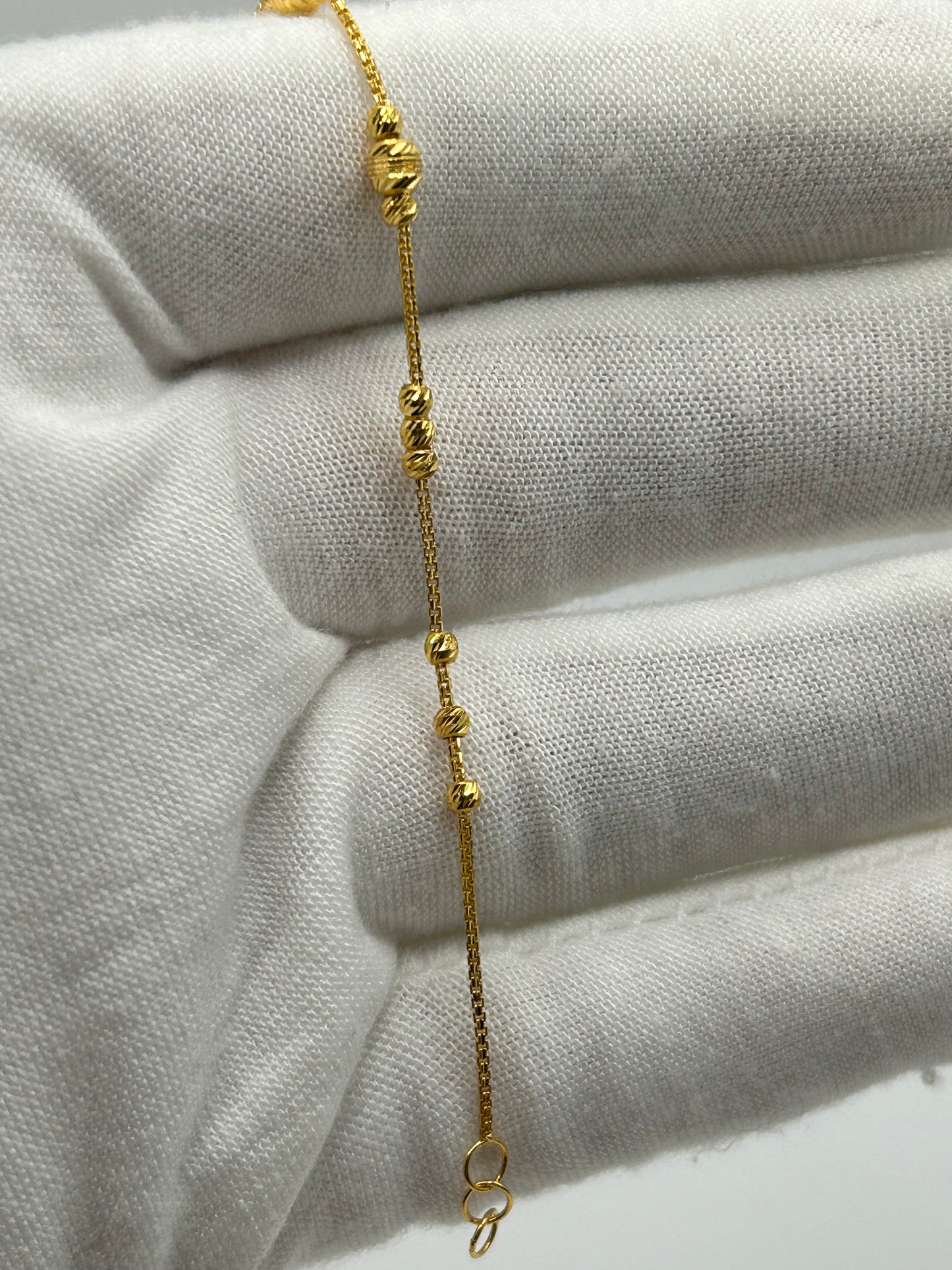 22ct Gold Bracelet 2.6 grams Hallmarked 7.5 inch