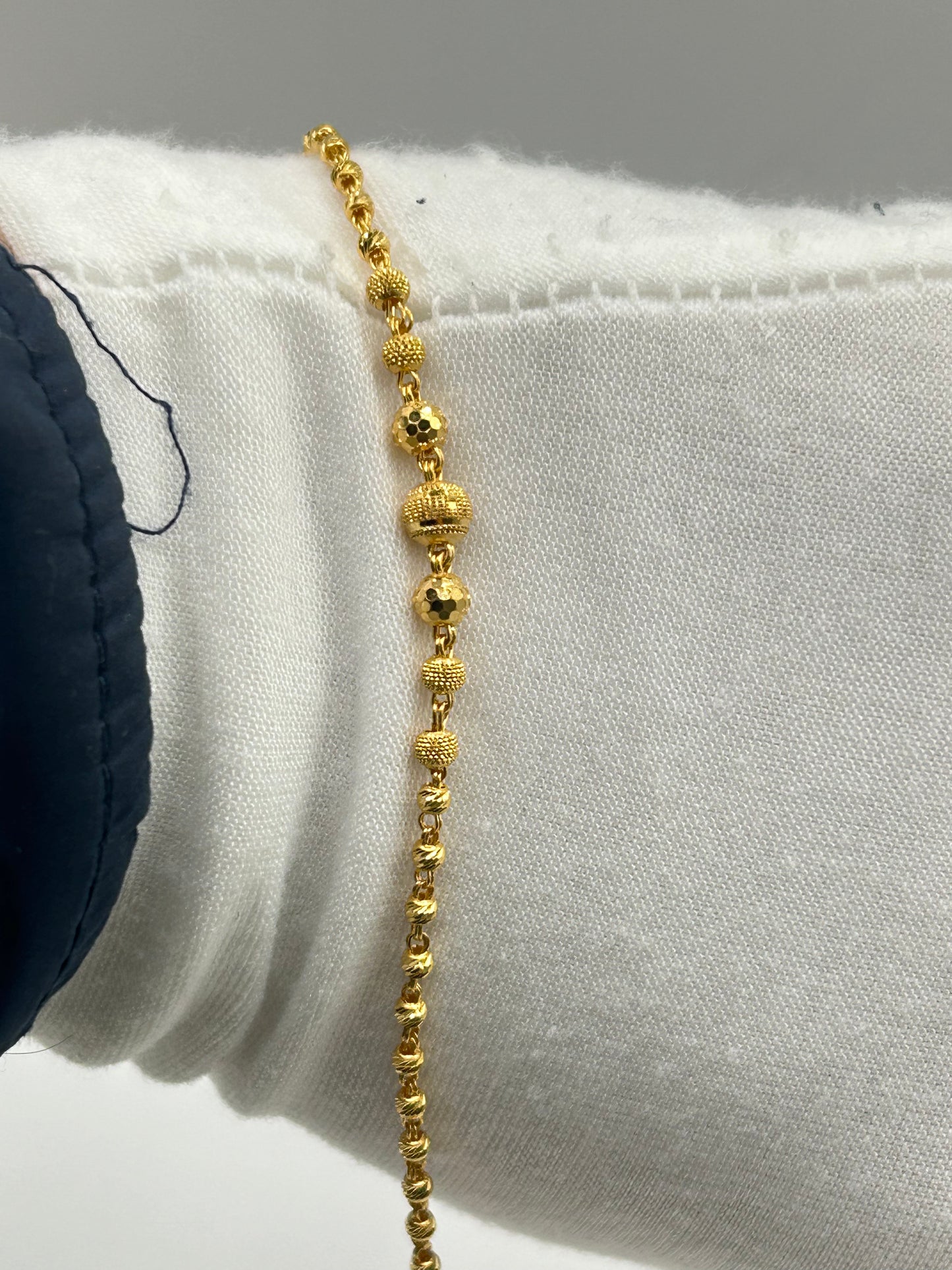 22ct Gold Bracelet – 3.9g, 8 Inches, Hallmarked