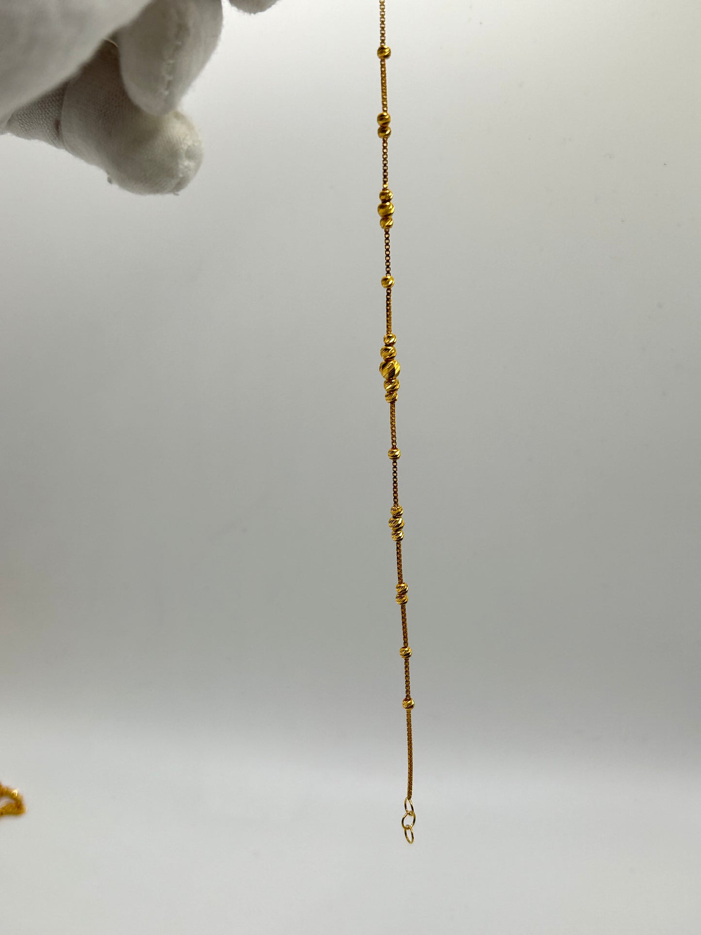 22ct Gold Bracelet – 2.6g, 7.5 Inches, Hallmarked