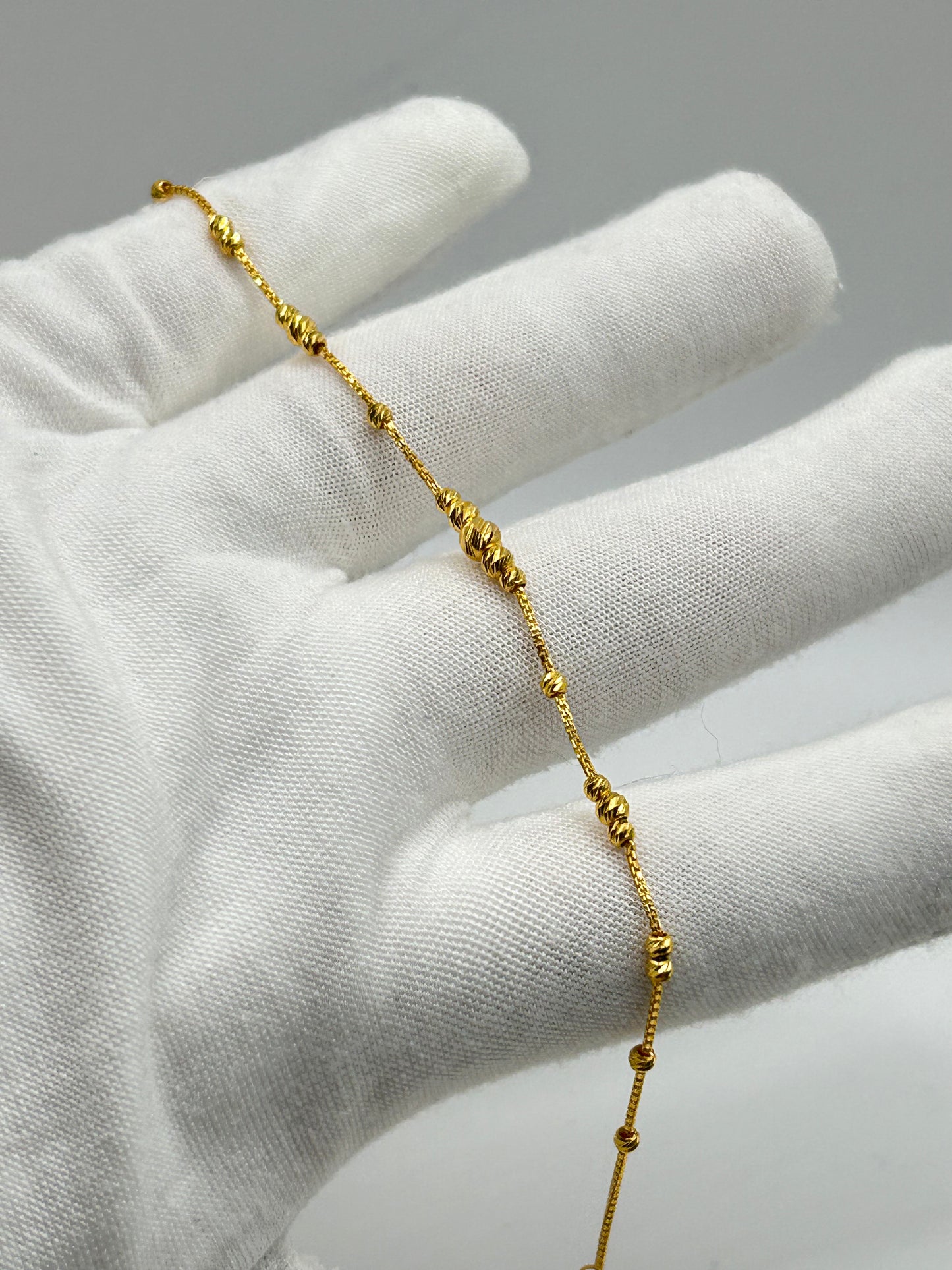22ct Gold Bracelet – 2.6g, 7.5 Inches, Hallmarked