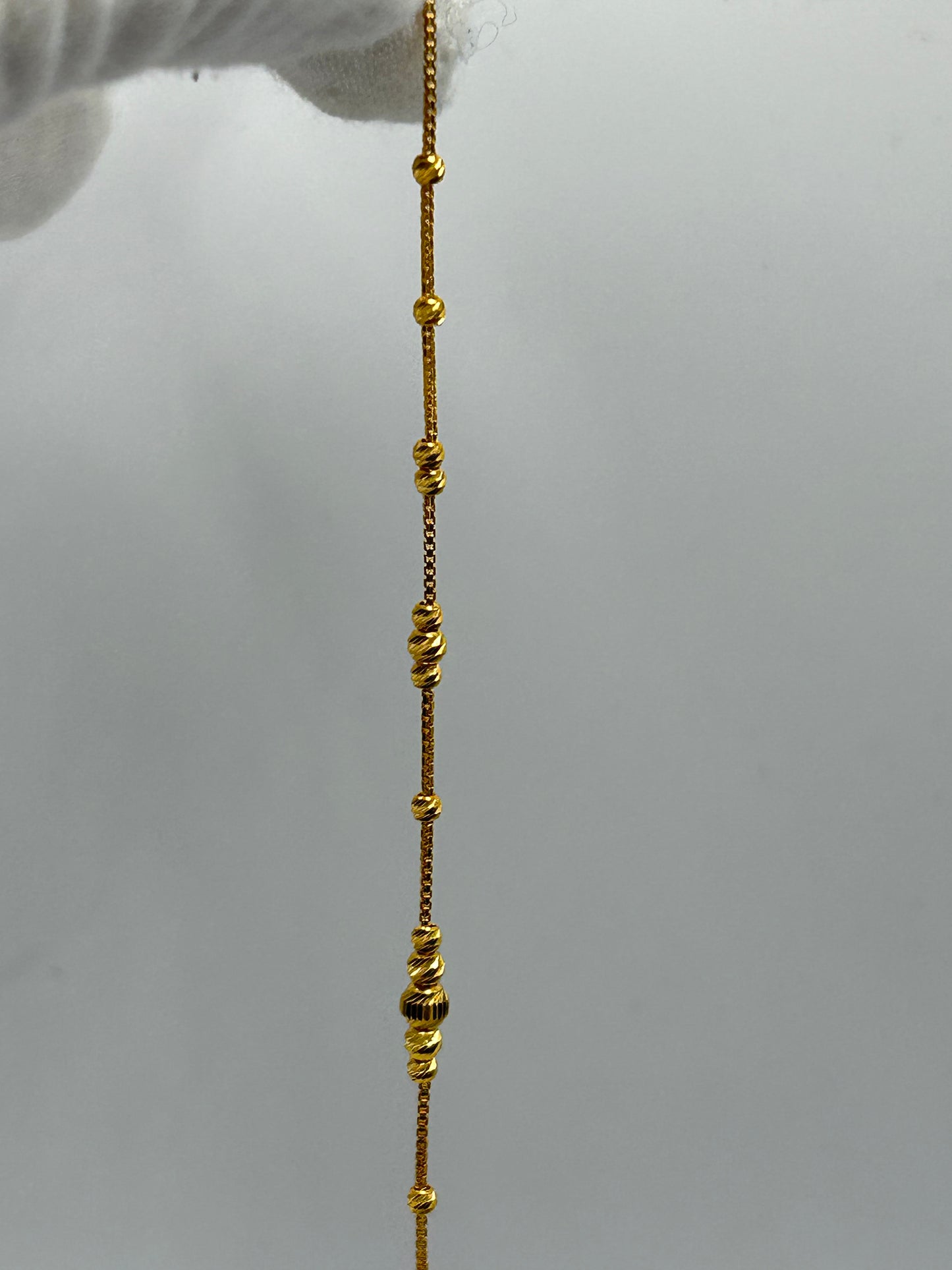 22ct Gold Bracelet – 2.7g, 8 Inches, Hallmarked