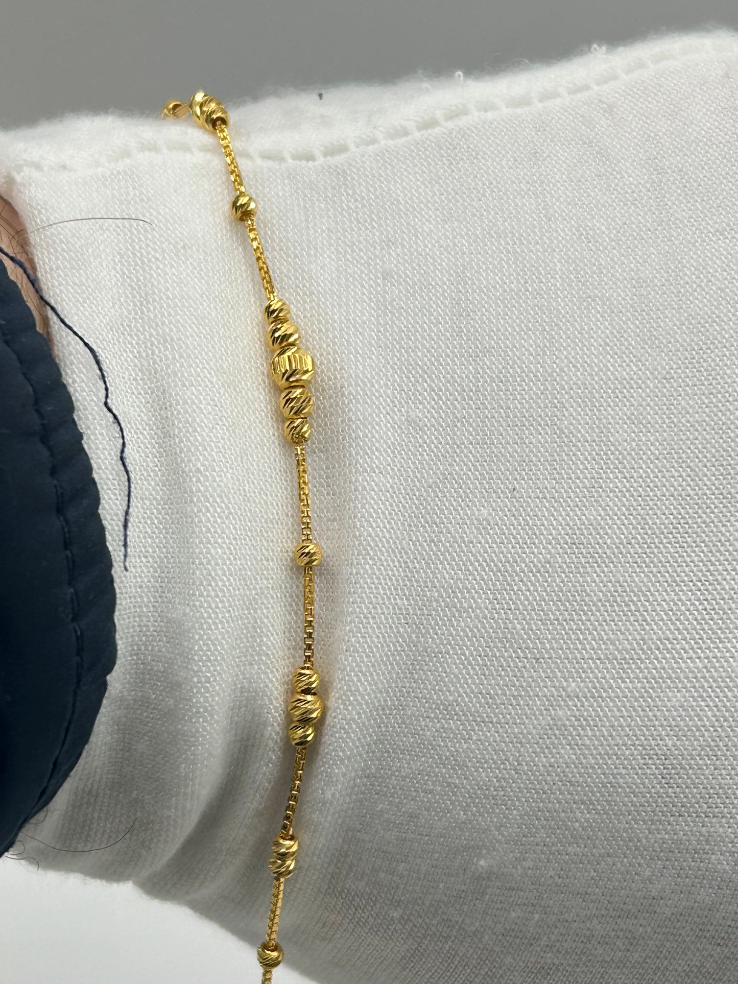 22ct Gold Bracelet – 2.7g, 8 Inches, Hallmarked