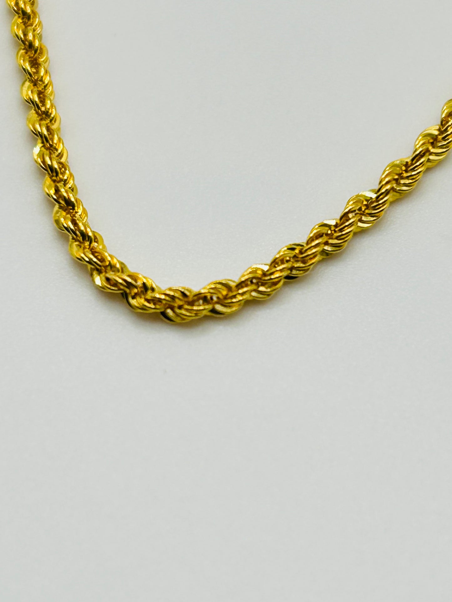 22ct Gold Rope Chain (Hollow) – 3.8g, 20 Inches, Hallmarked
