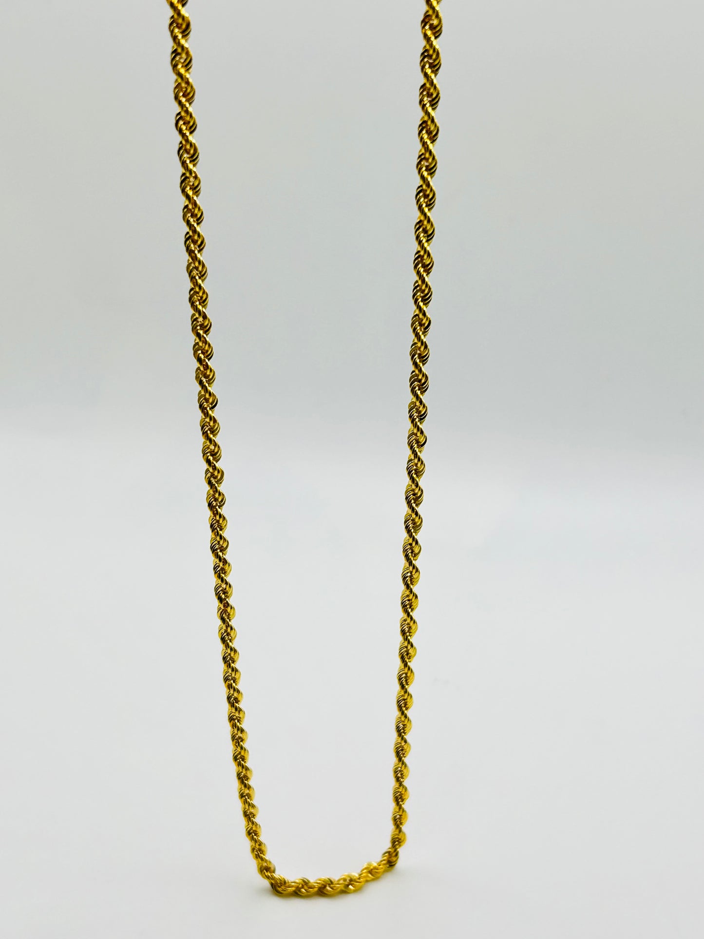 22ct Gold Rope Chain (Hollow) – 8.1g, 20 Inches, Hallmarked