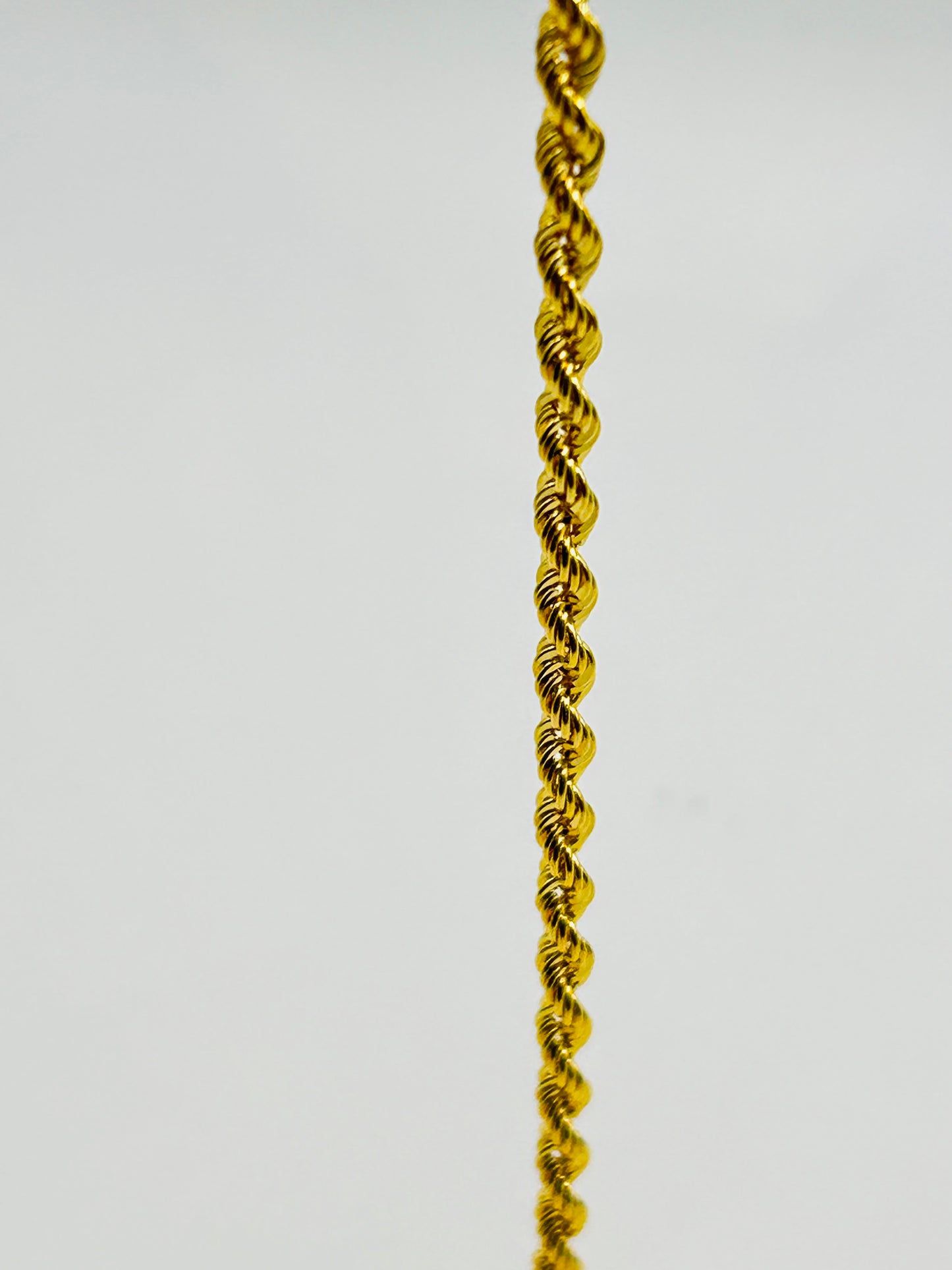 22ct Gold Rope Chain (Hollow) – 8.1g, 20 Inches, Hallmarked
