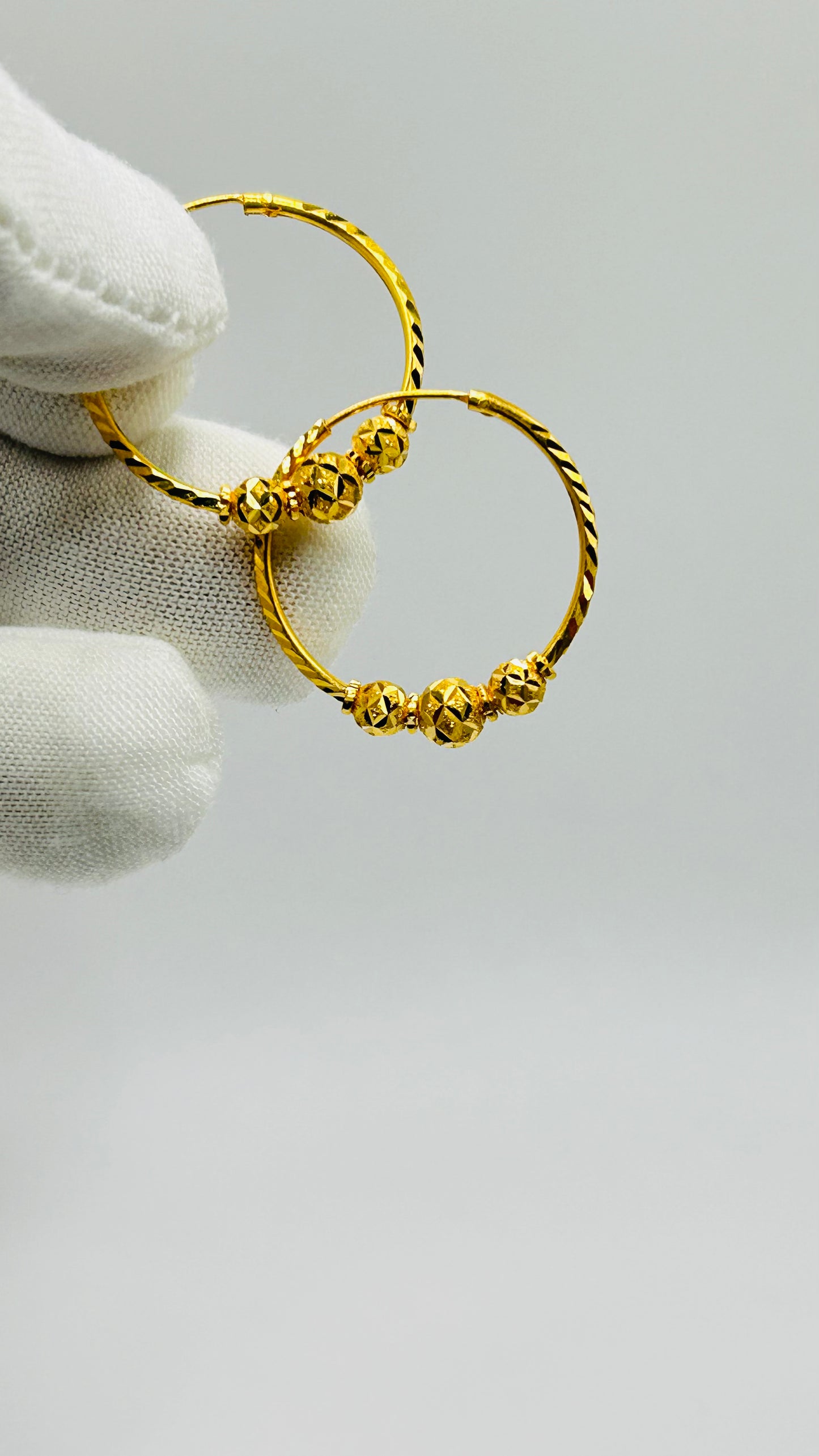22ct Gold Earrings – 3.8g, Hallmarked
