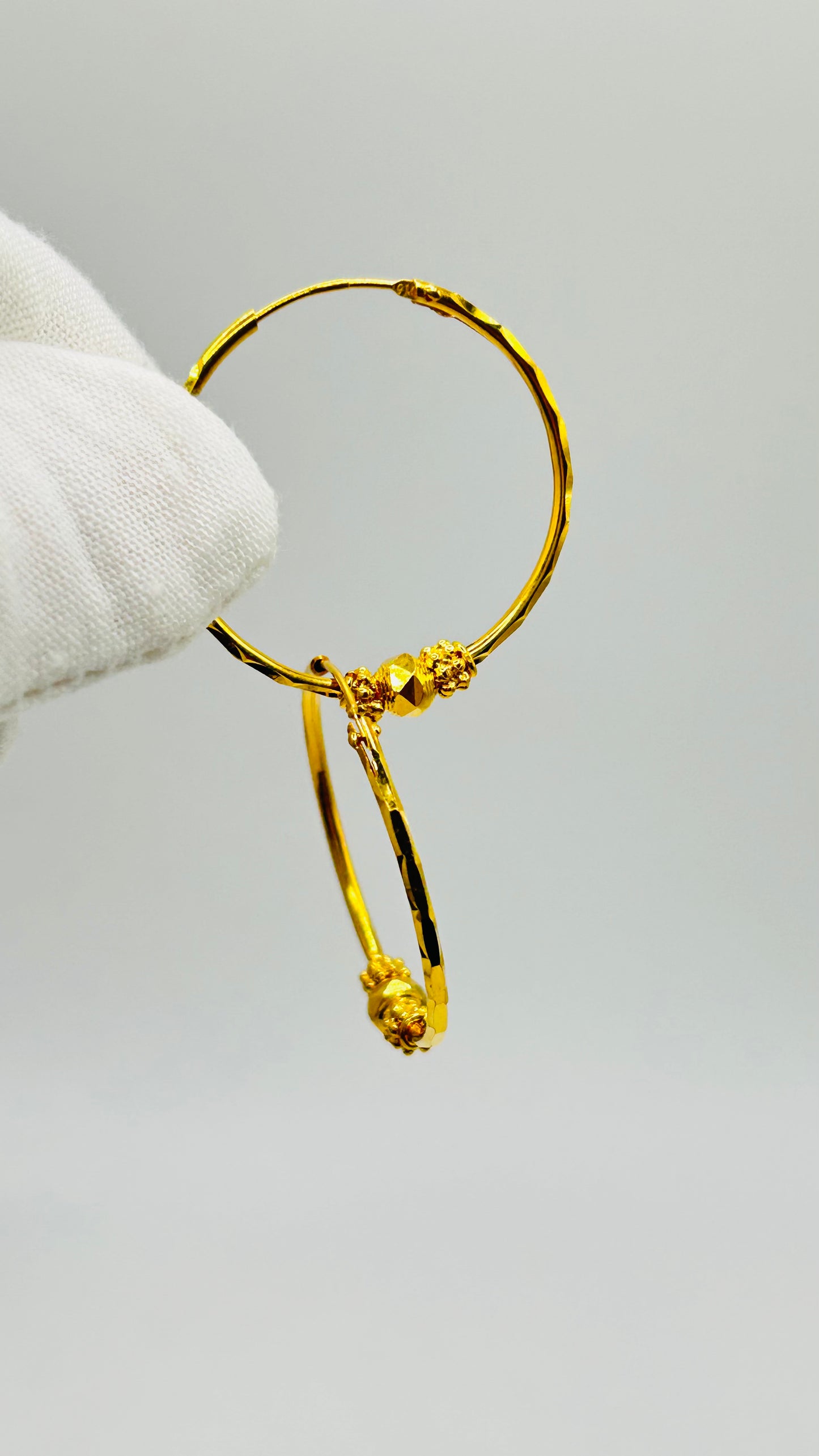 22ct Gold Earrings – 4.3g, Hallmarked