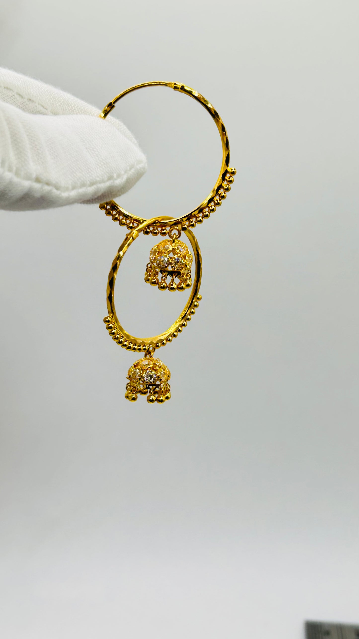 22ct Gold Earrings – 6.6g, Hallmarked