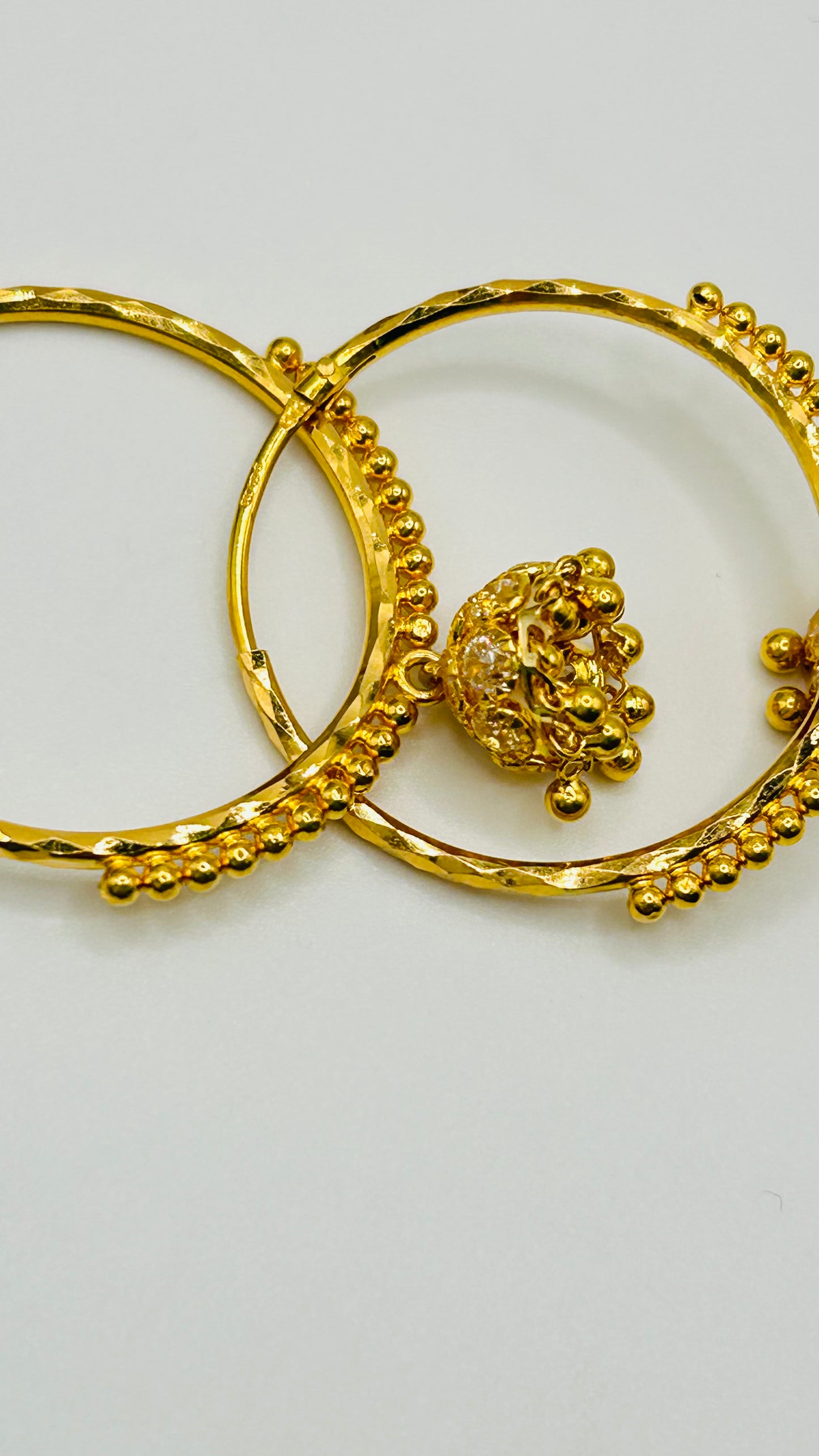 22ct Gold Earrings – 6.6g, Hallmarked