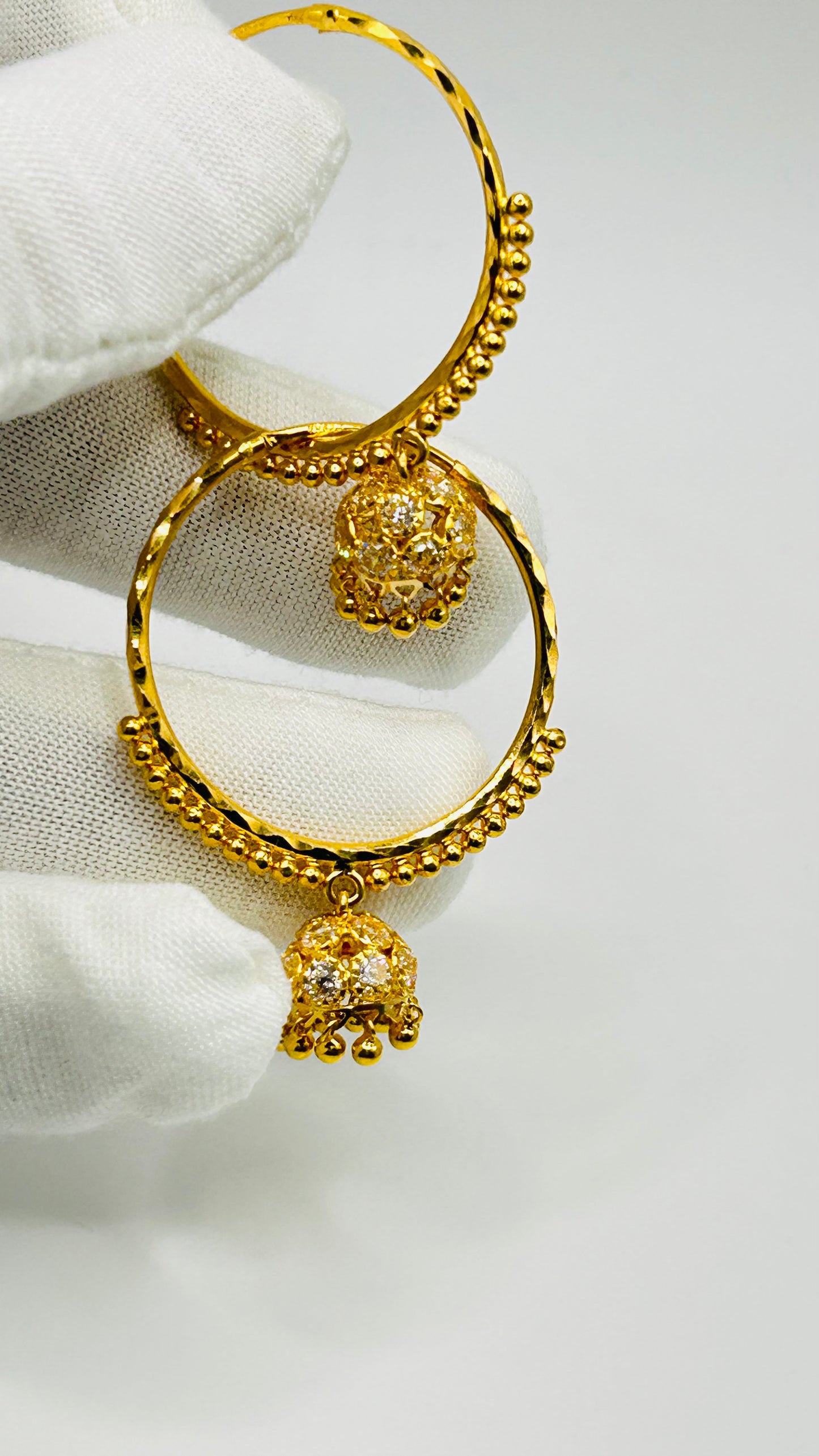 22ct Gold Earrings – 6.6g, Hallmarked