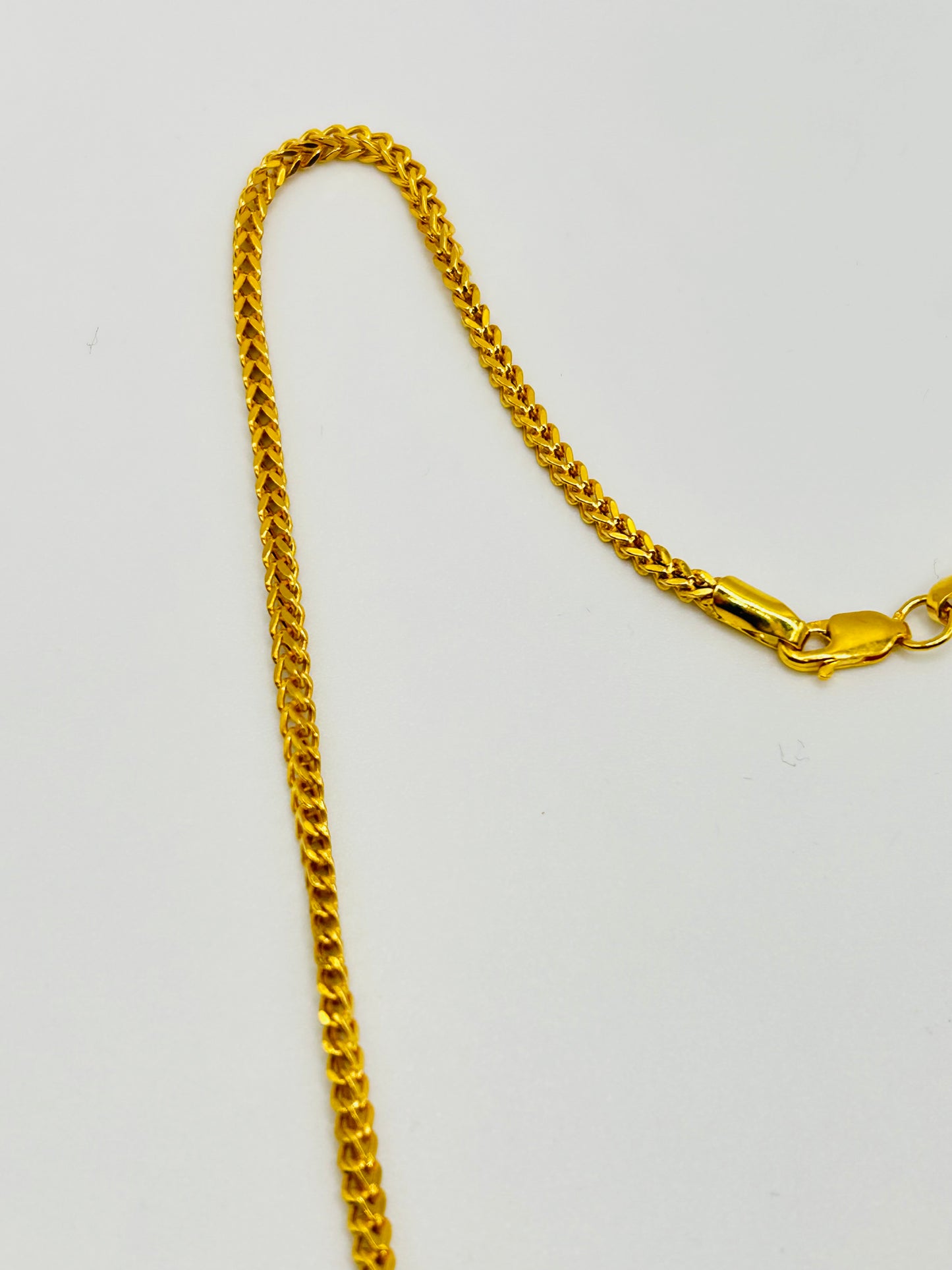 22ct Gold Chain 8.6 gram 18 inches Hallmarked