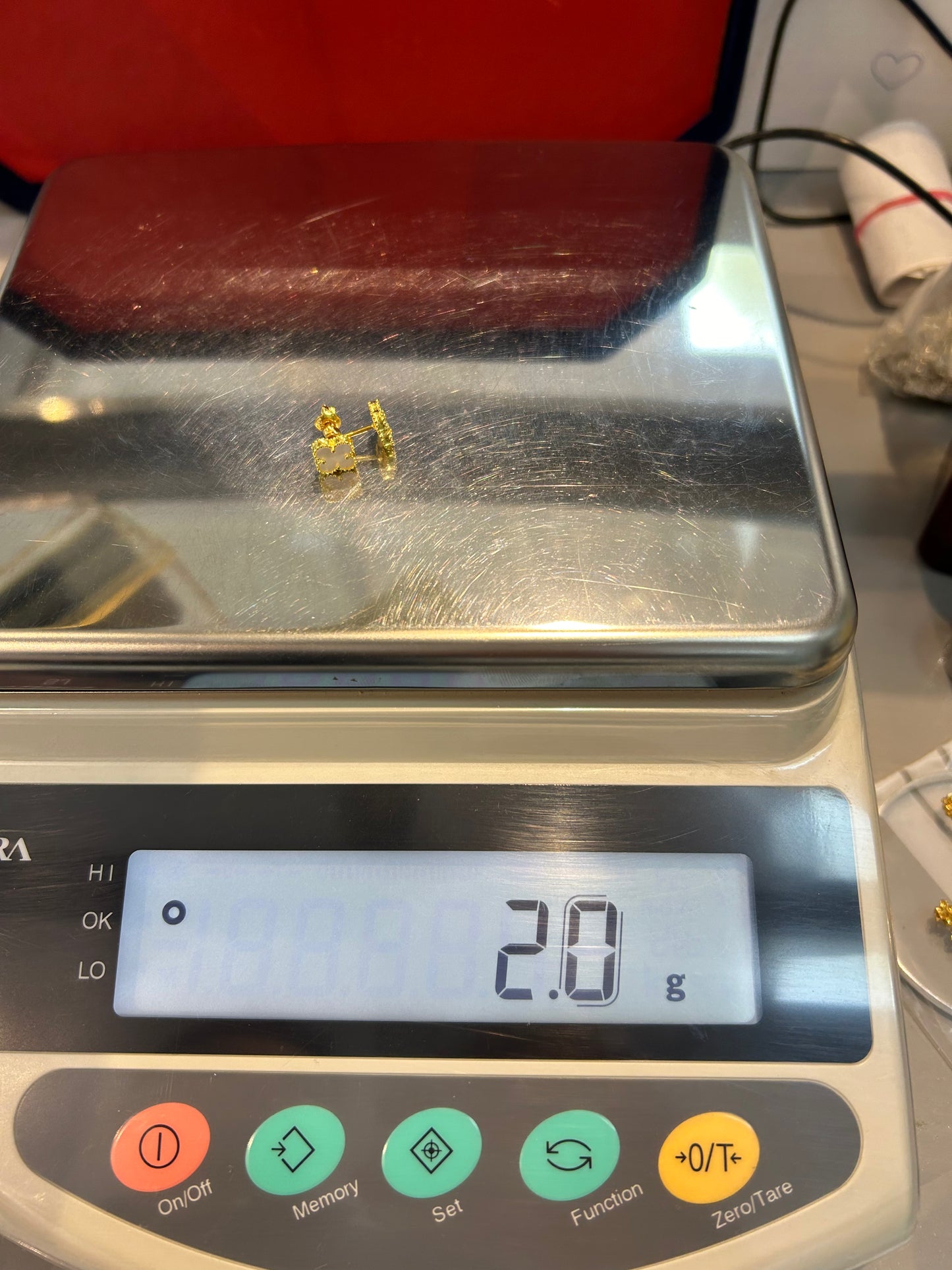 22ct Gold Stud Earrings – 2.0g, Hallmarked