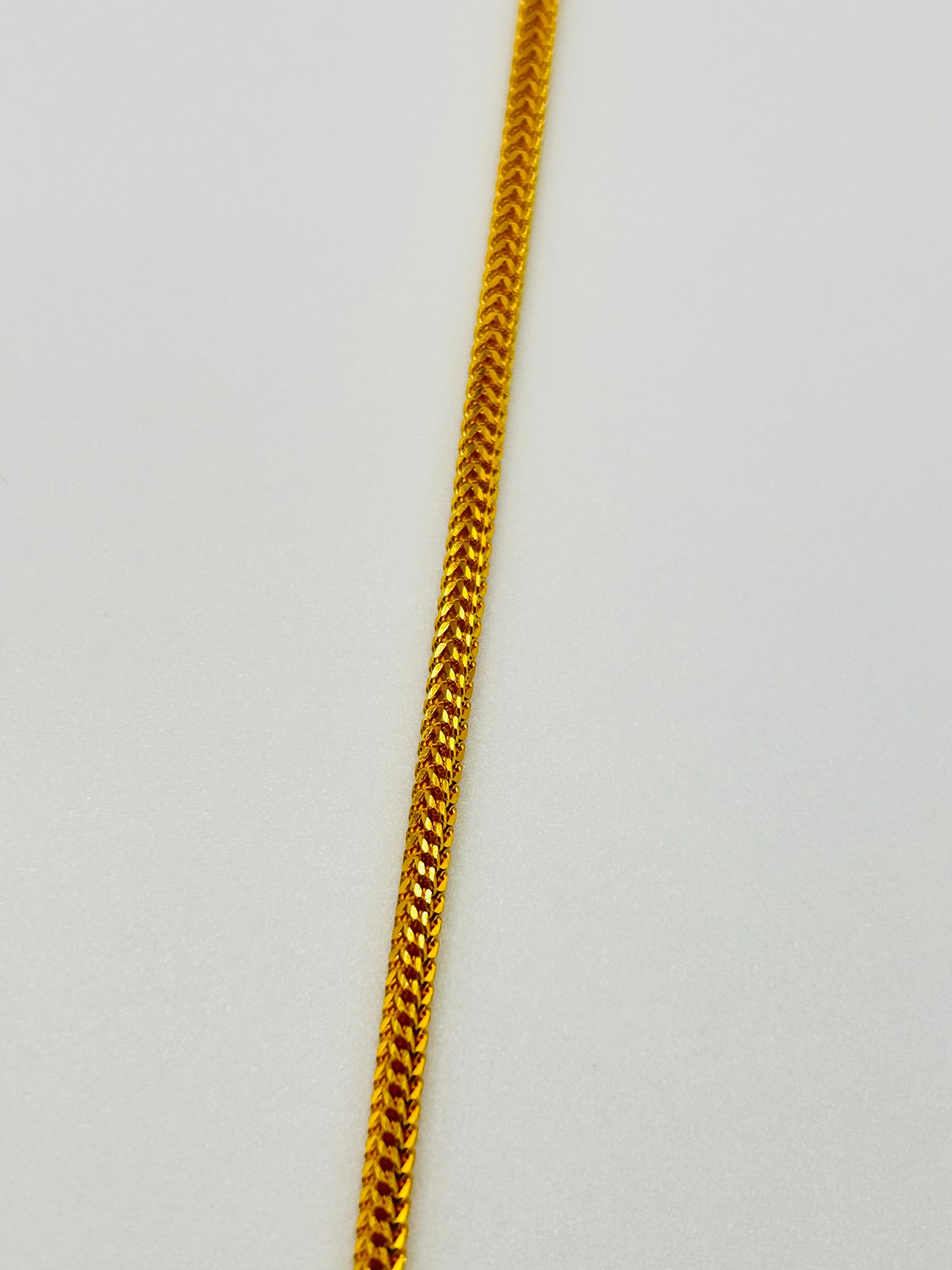 22ct Gold Chain – 12.8g, Hallmarked, 22 inch