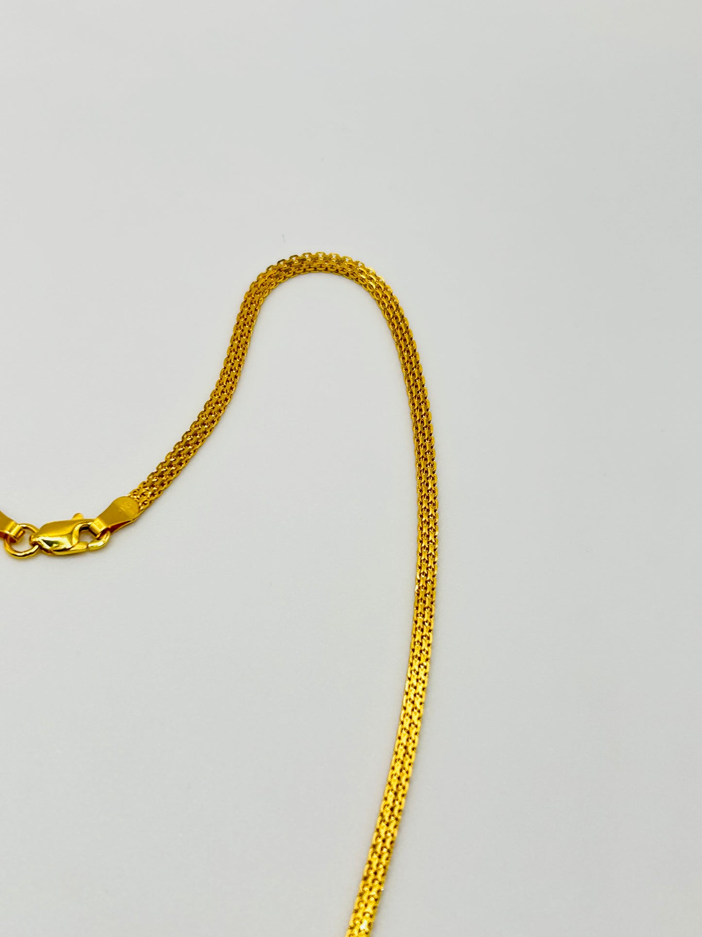 22ct Gold Chain – 9.1g, Hallmarked, 18 inch