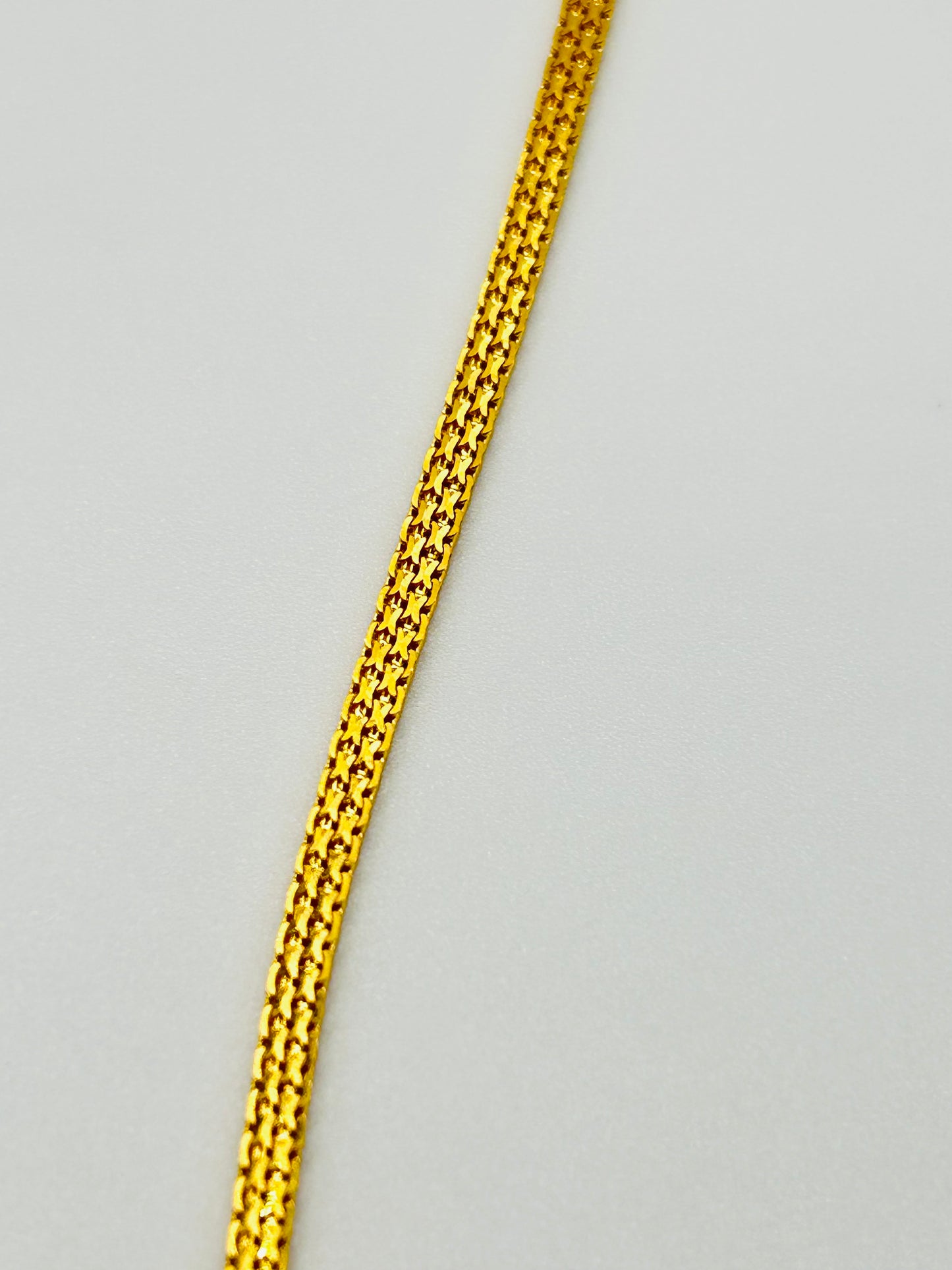 22ct Gold Chain – 9.1g, Hallmarked, 18 inch