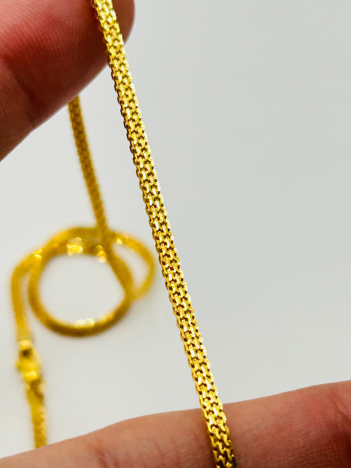 22ct Gold Chain – 9.1g, Hallmarked, 18 inch