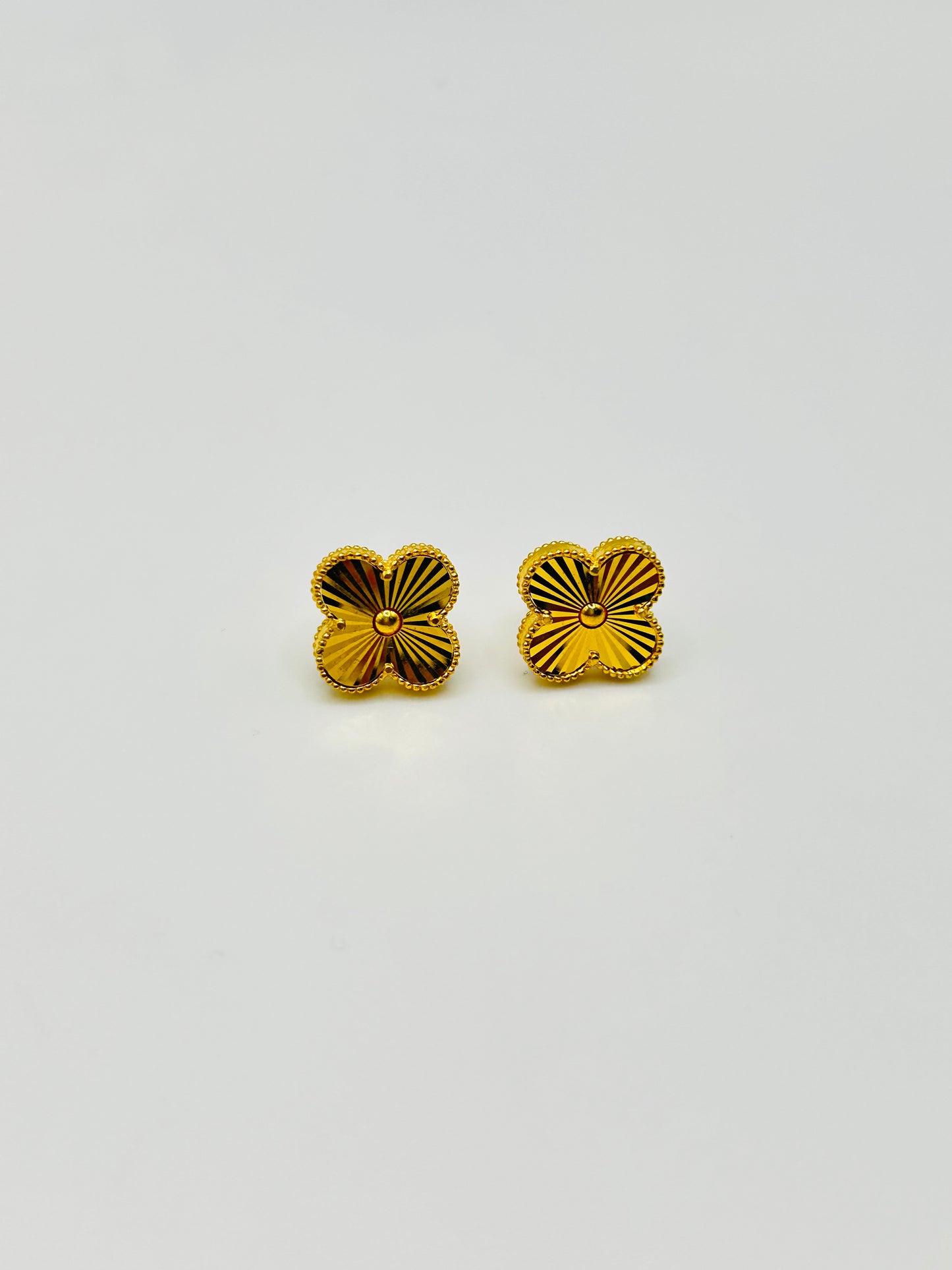 22ct Gold Stud Earrings – 4.4g, Hallmarked