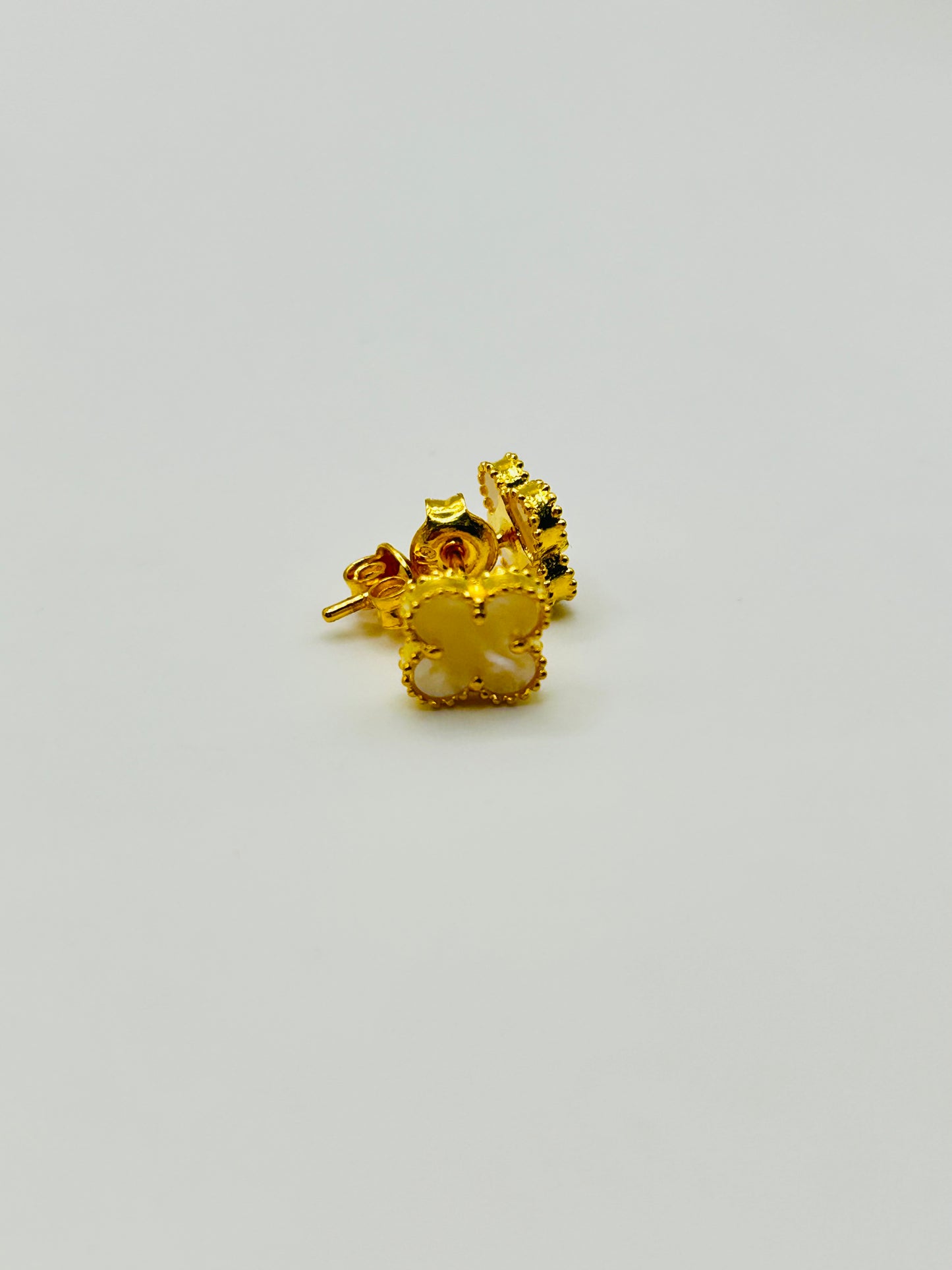 22ct Gold Stud Earrings – 2.0g, Hallmarked
