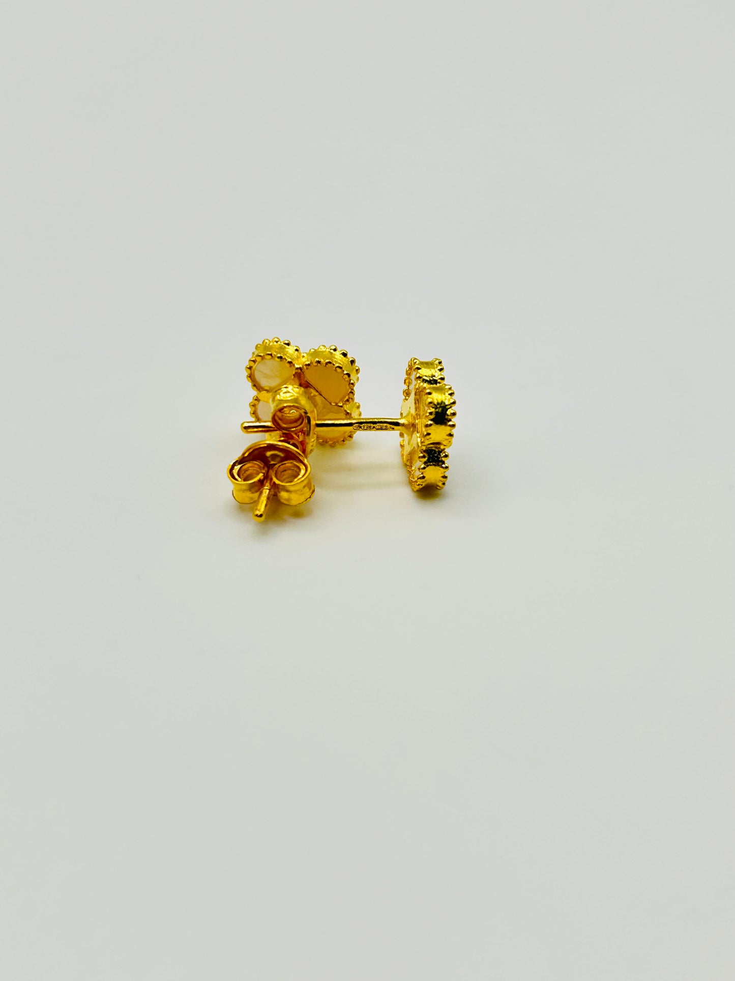 22ct Gold Stud Earrings – 2.0g, Hallmarked