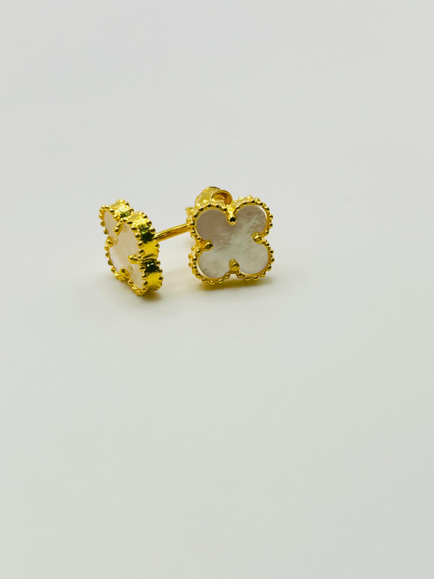 22ct Gold Stud Earrings – 2.0g, Hallmarked
