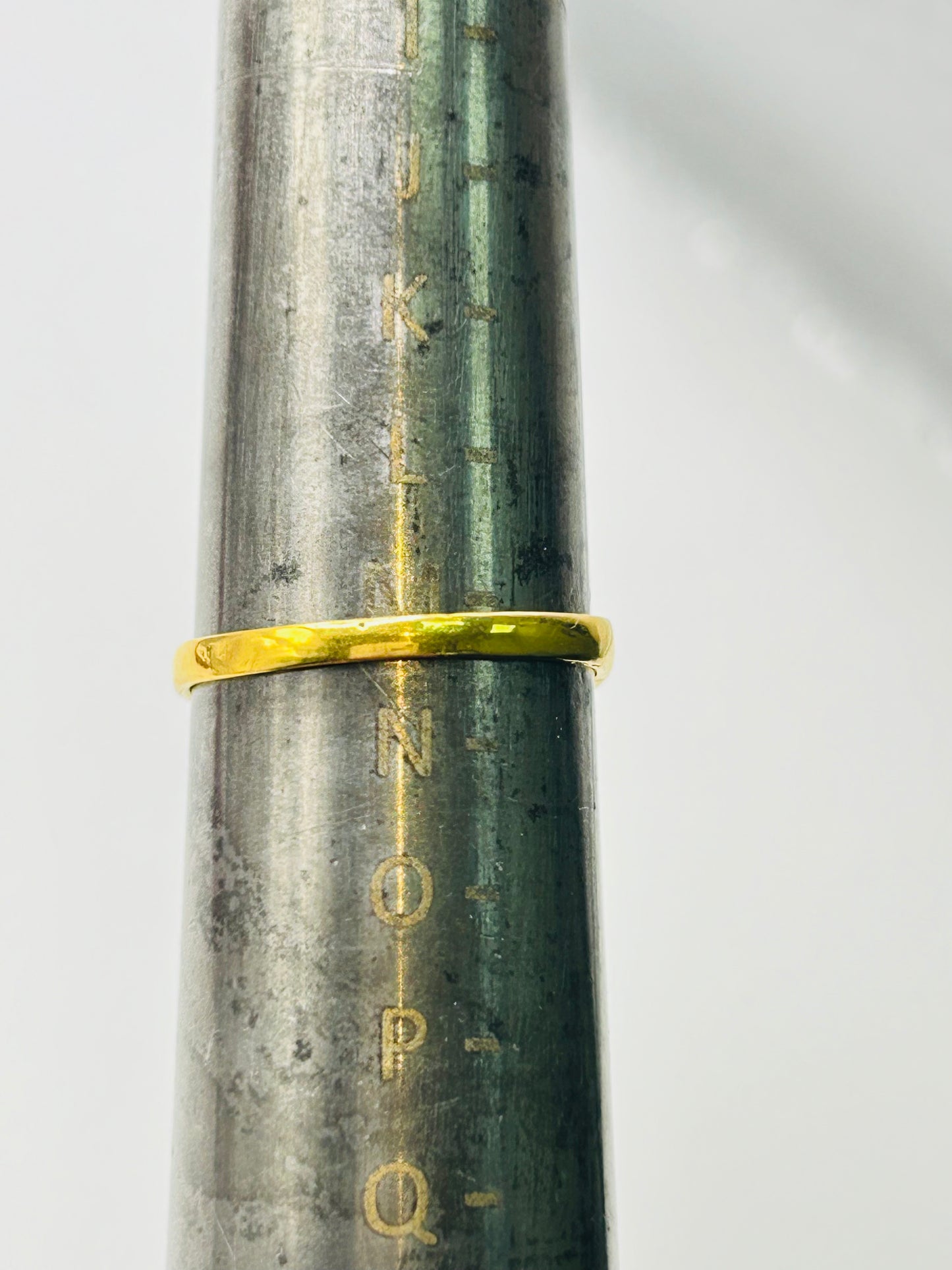 22ct Gold Ladies Ring – 2.3g, Hallmarked, Size M