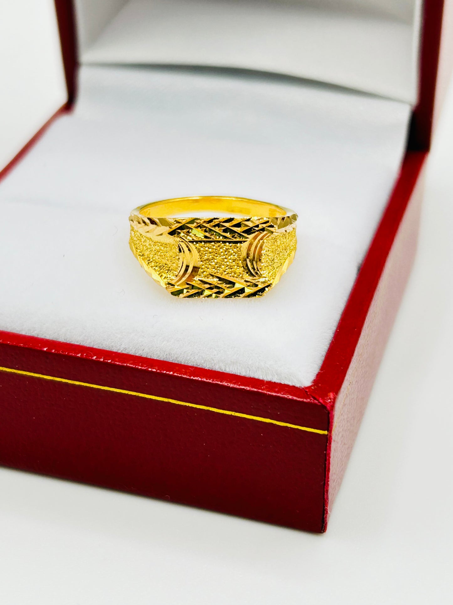 22ct Gold Baby Ring – 2.2g, Hallmarked