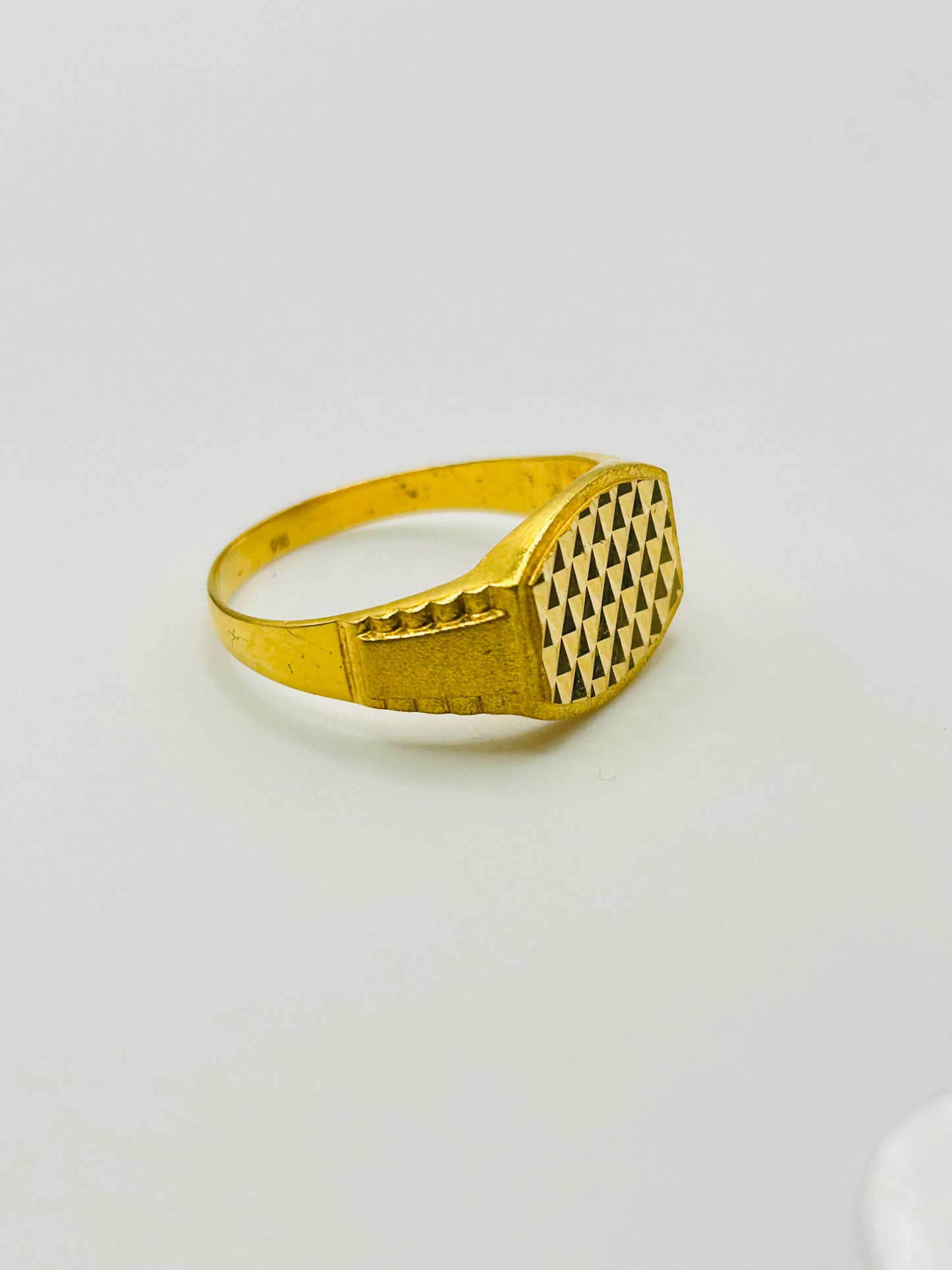 22ct Gold Men’s Ring – 4.0g, Hallmarked, Size U