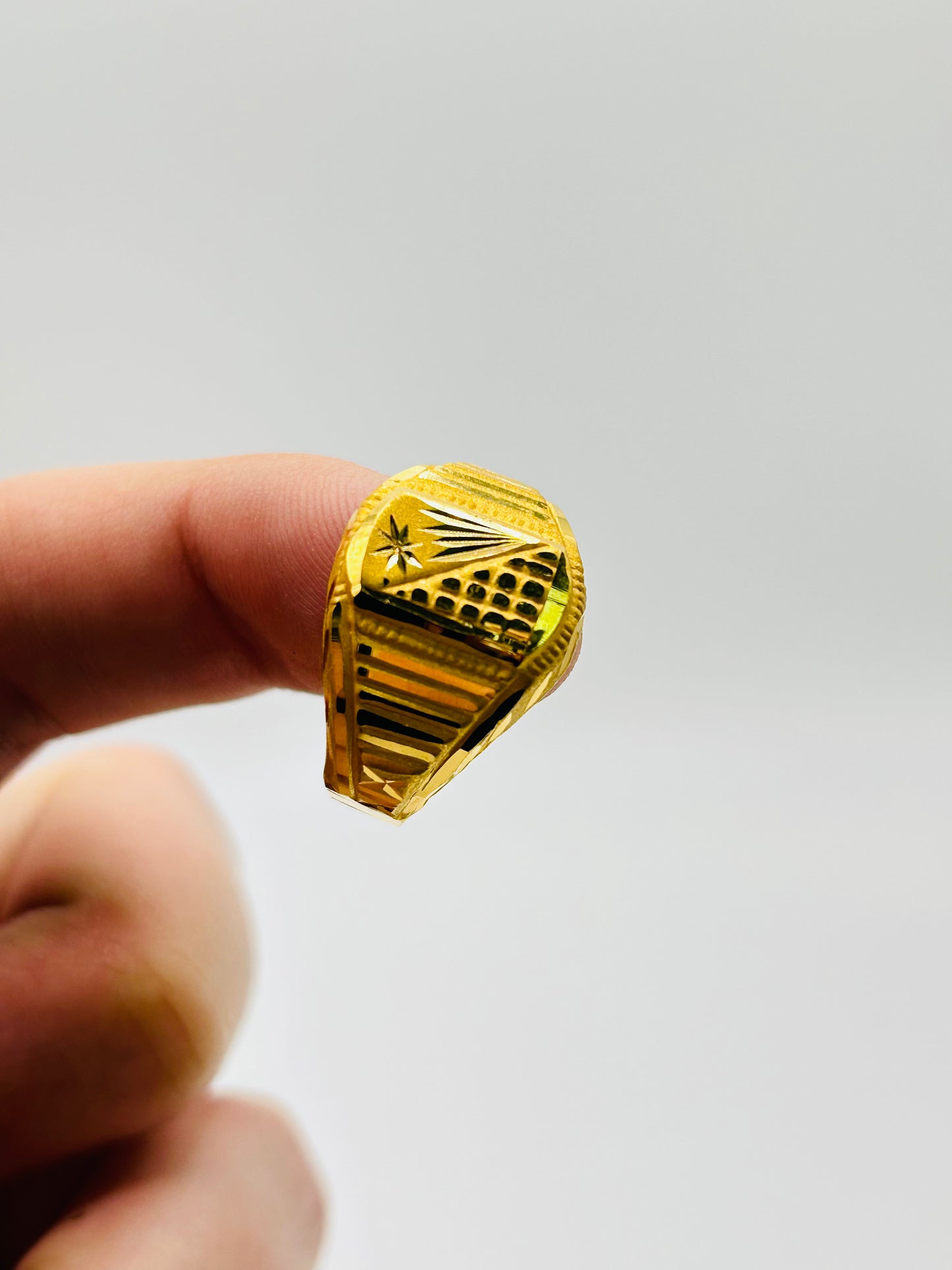 22ct Gold Men’s Ring – 2.8g, Hallmarked, Size U