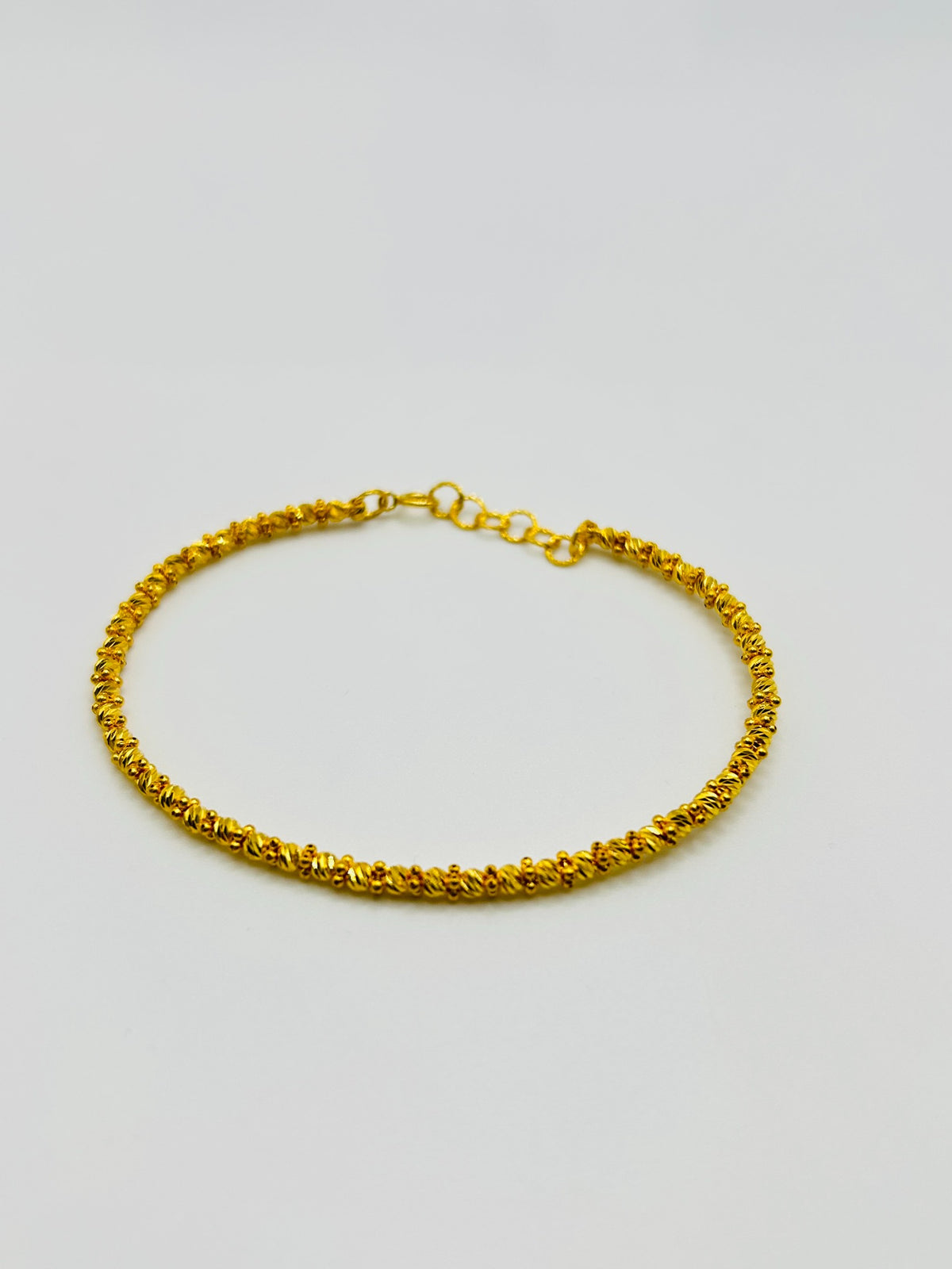 22ct gold bracelet 5.6g