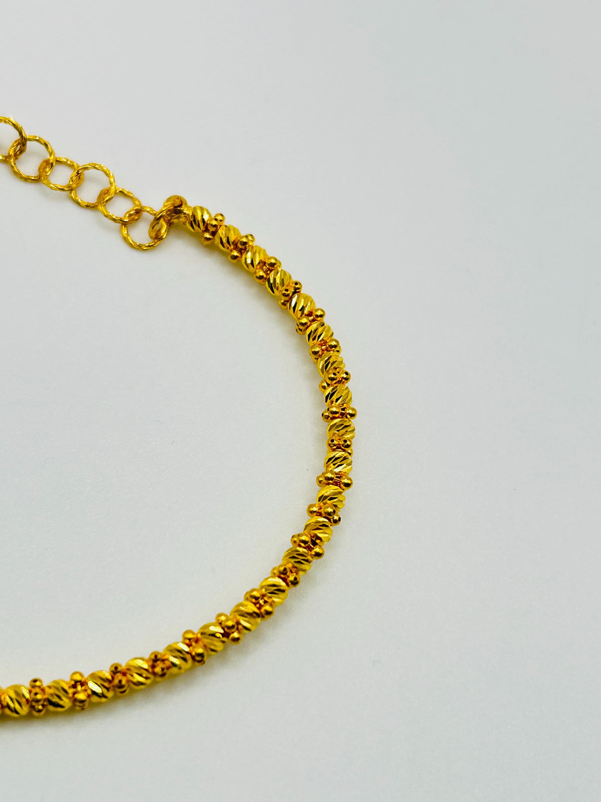 22ct gold bracelet 5.6g