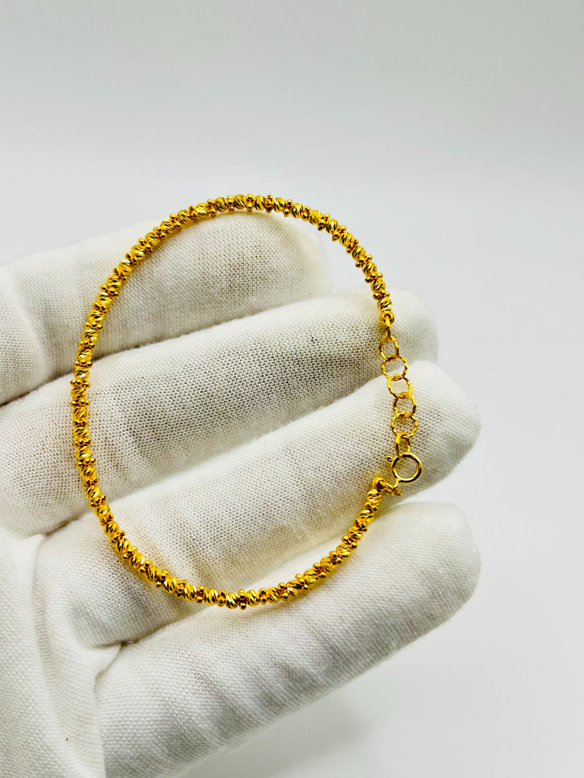 22ct gold bracelet 5.6g