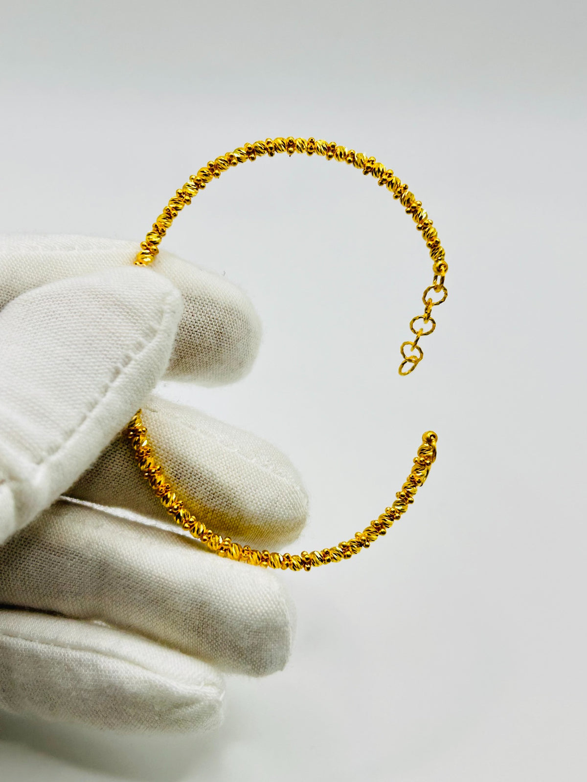 22ct gold bracelet 5.6g