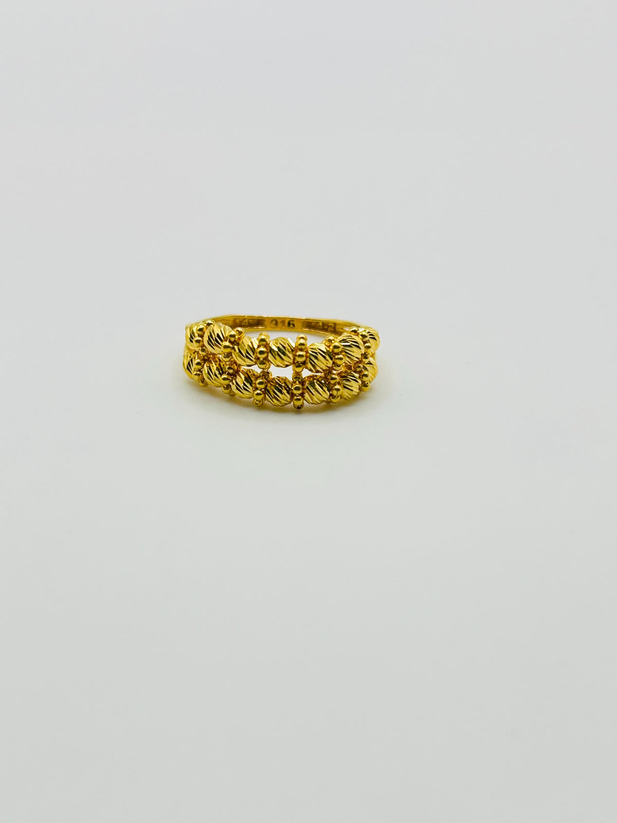 22ct gold ladies ring size I and a half