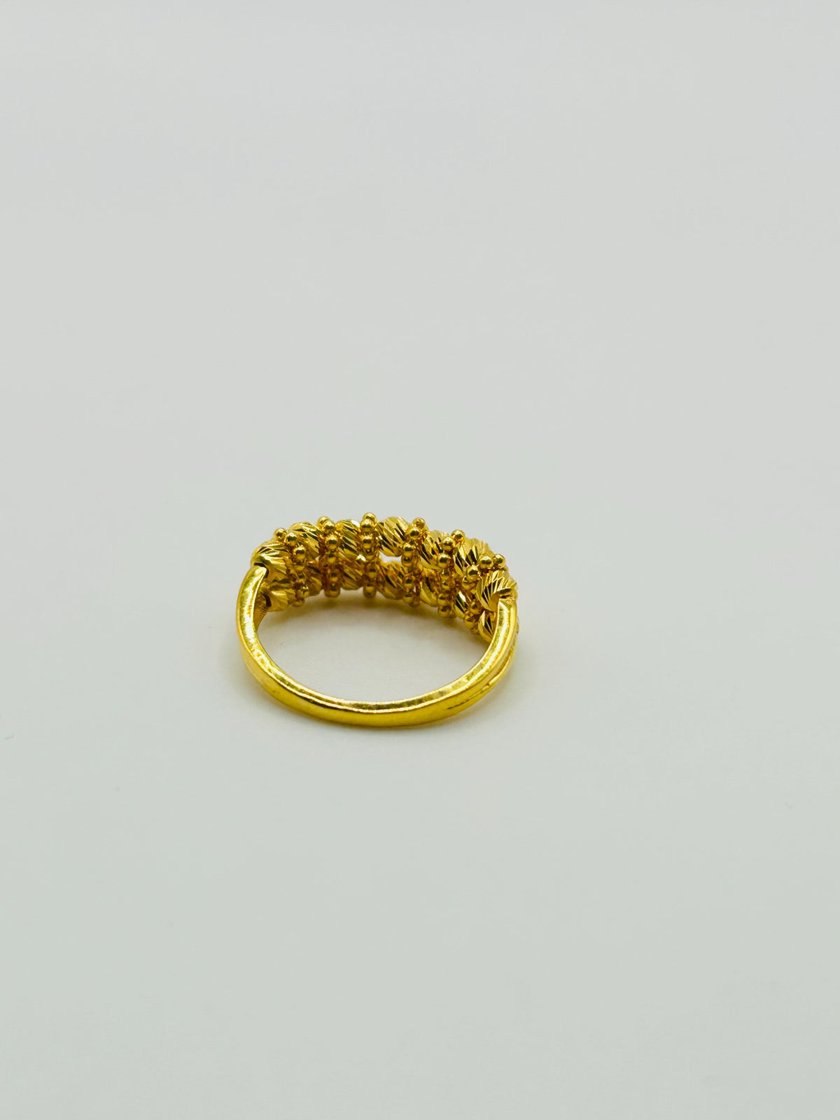 22ct gold ladies ring size I and a half