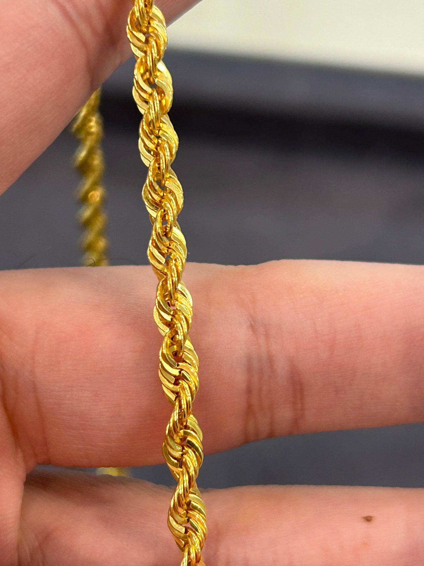 22ct gold hollow rope chain 10.3 gram 20 inch hallmarked