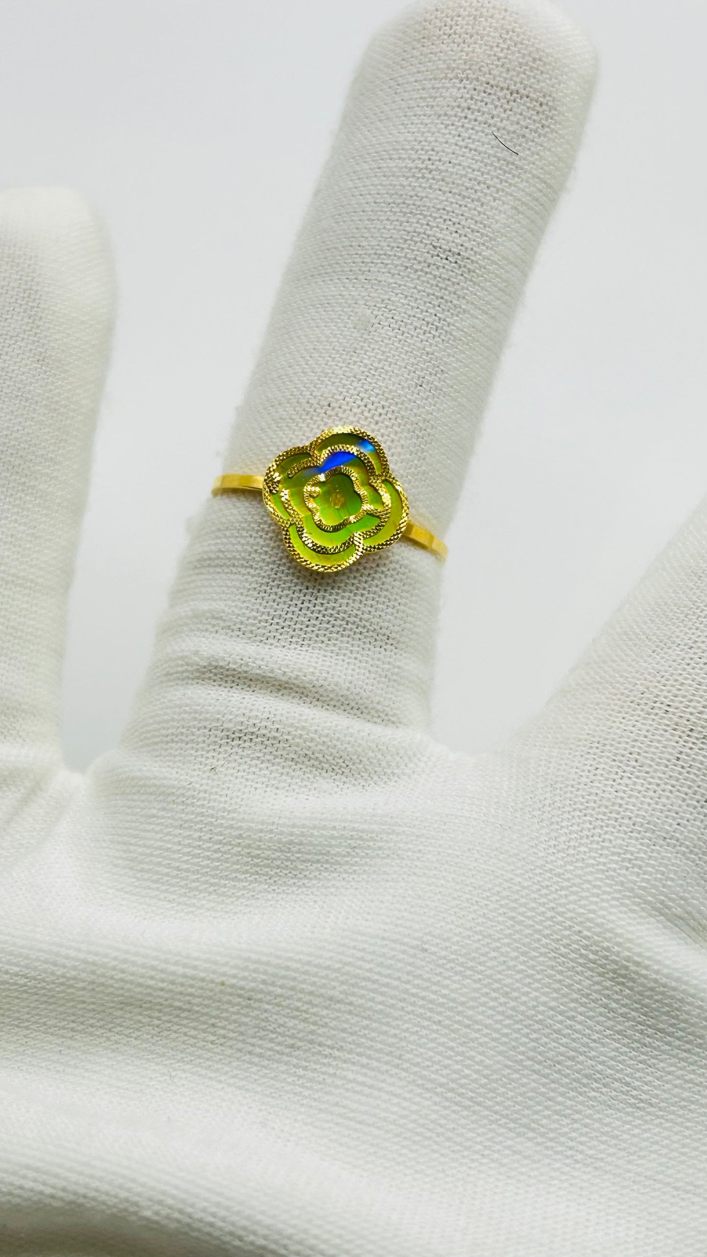 22ct Gold Rainbow Ring – Size O½ (2.5g, Hallmarked)