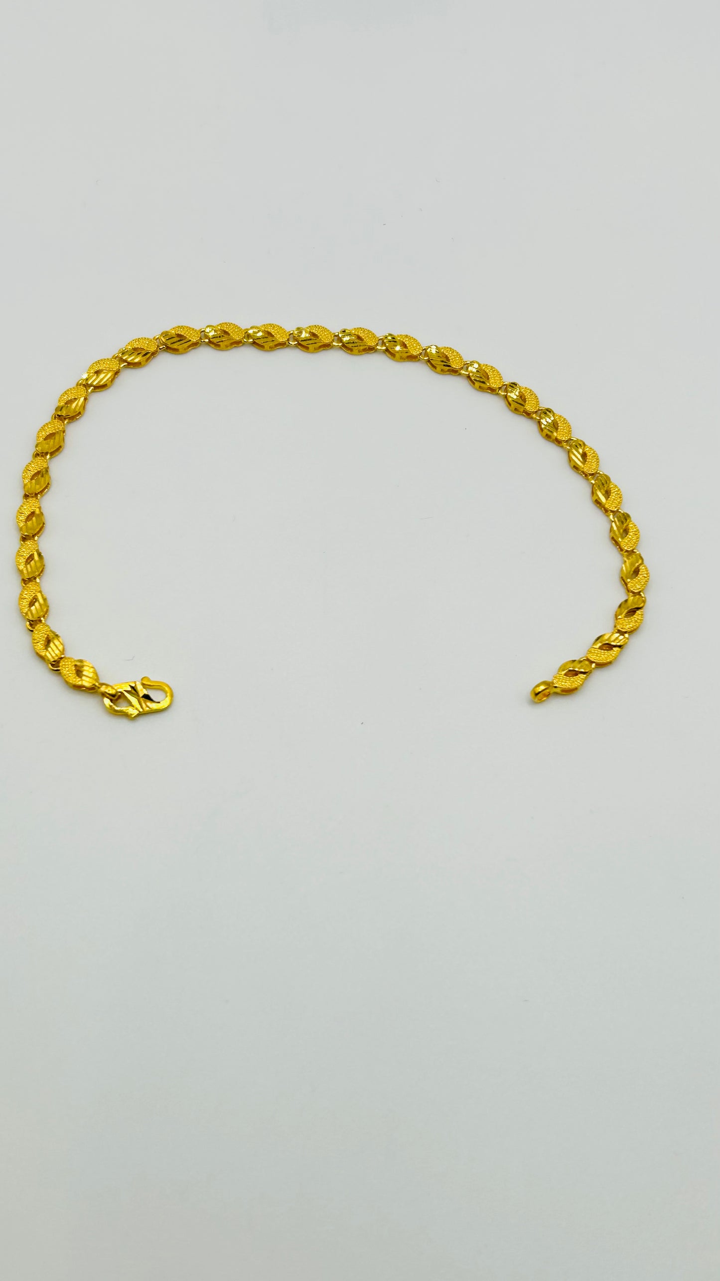 22ct Gold Ladies Bracelet – 8.3g (Hallmarked)