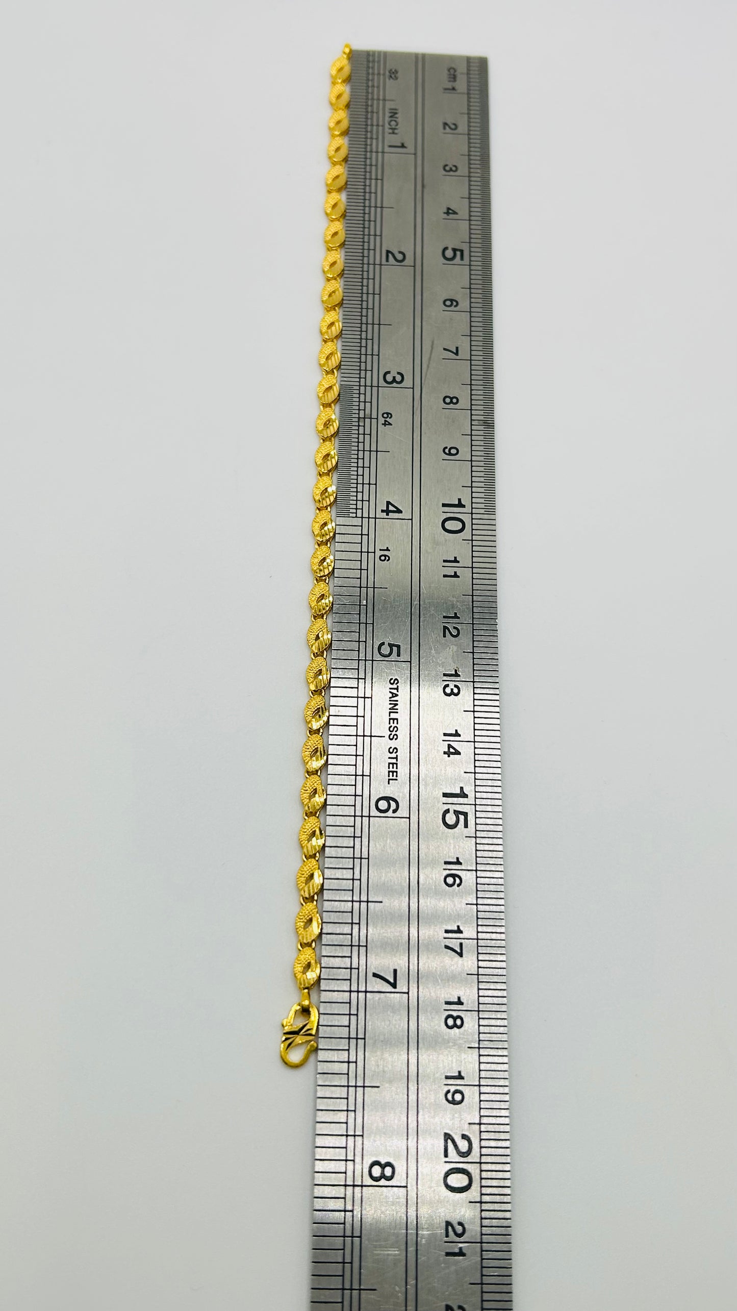 22ct Gold Ladies Bracelet – 8.3g (Hallmarked)