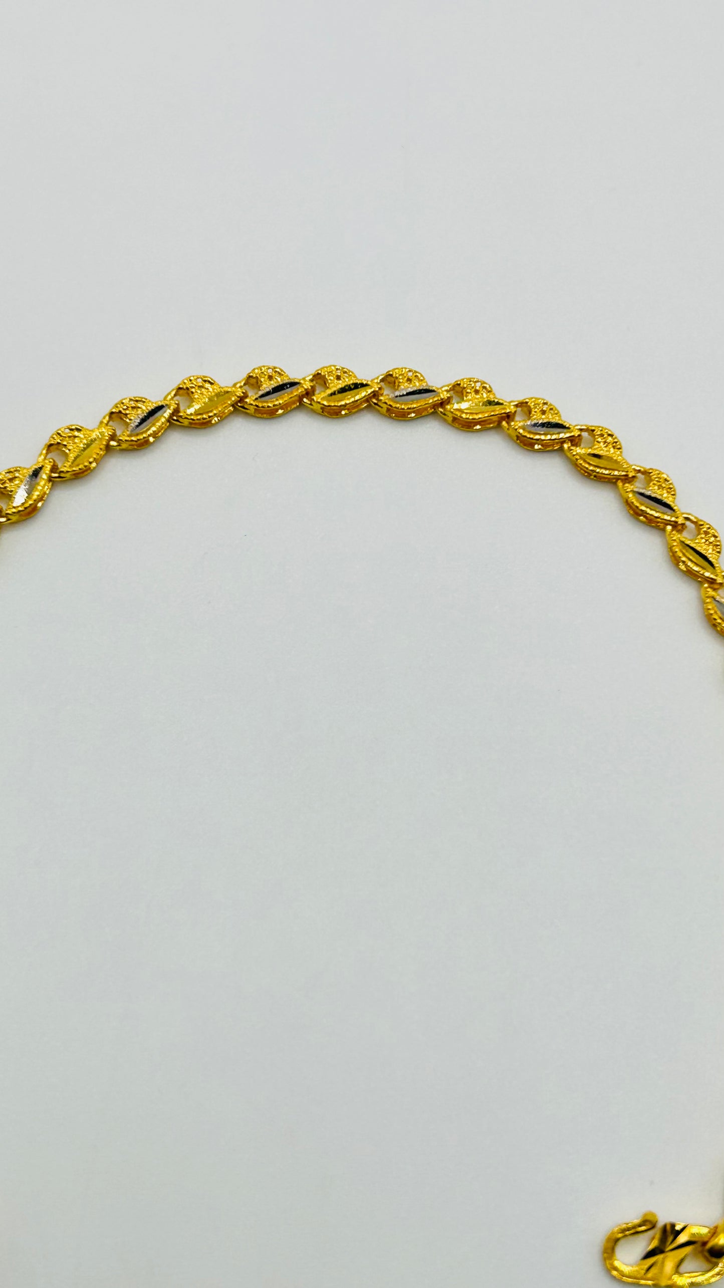22ct Gold Ladies Bracelet – 7.1g (Hallmarked)