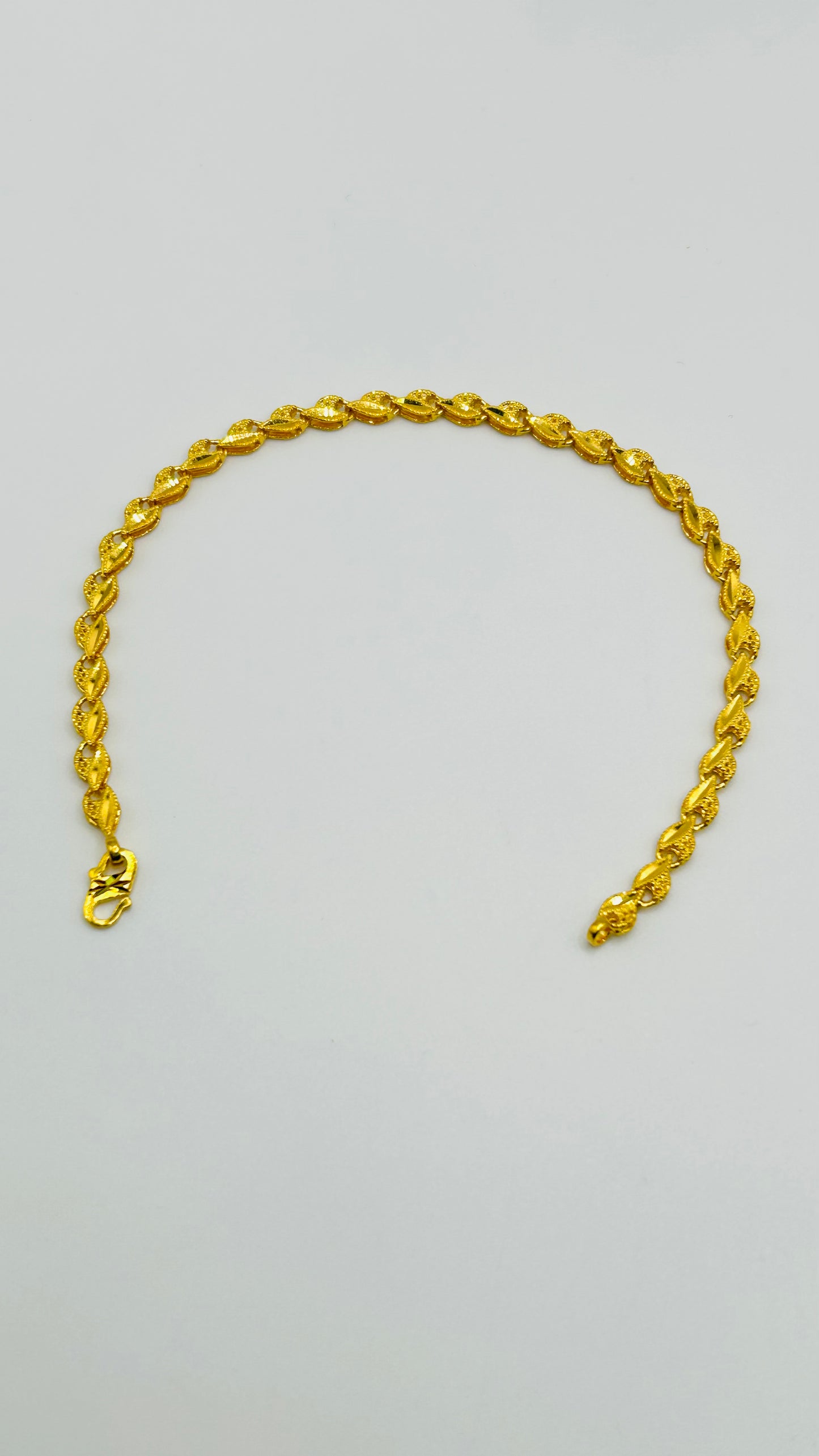 22ct Gold Ladies Bracelet – 7.0g (Hallmarked)