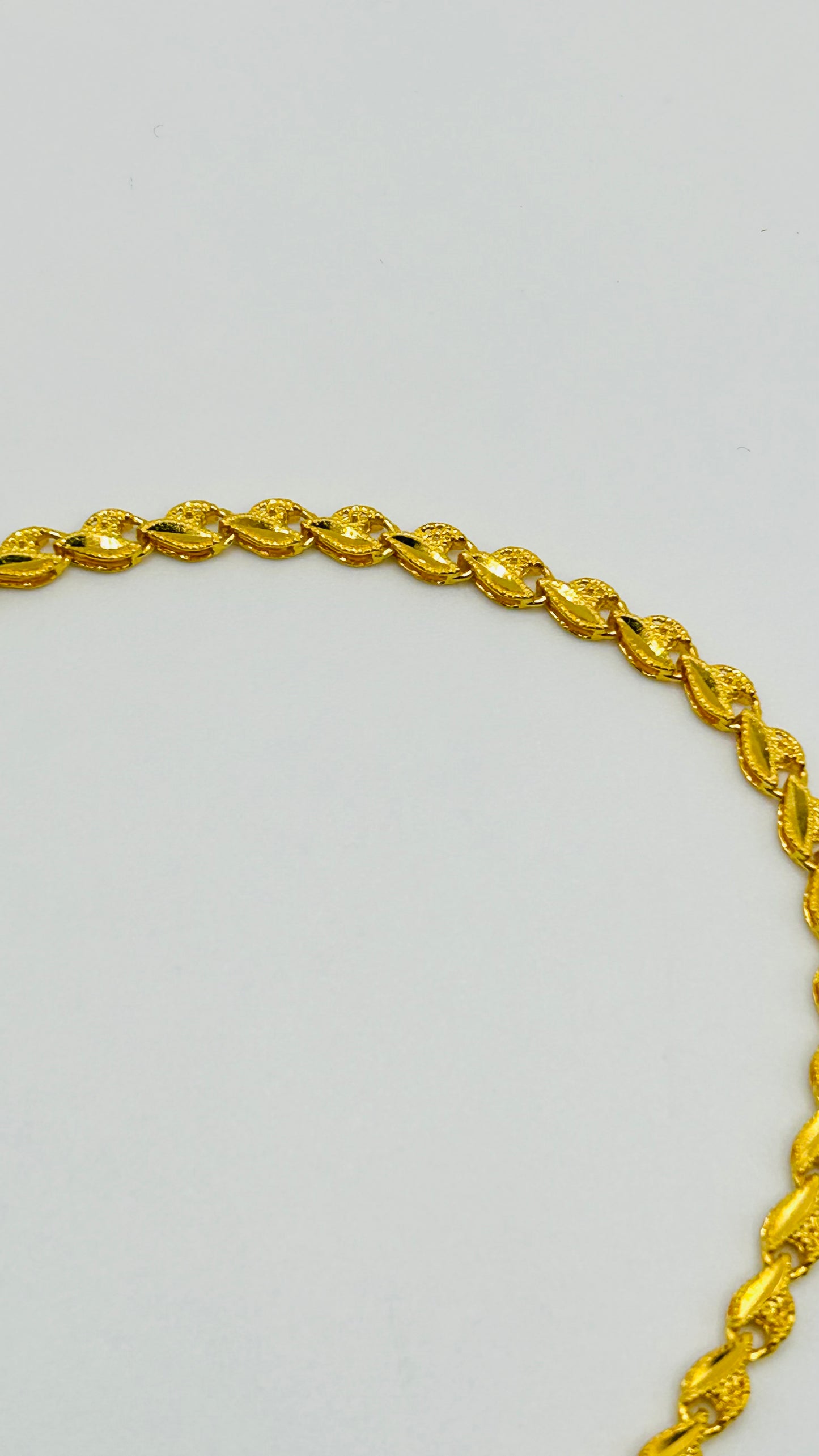 22ct Gold Ladies Bracelet – 7.0g (Hallmarked)