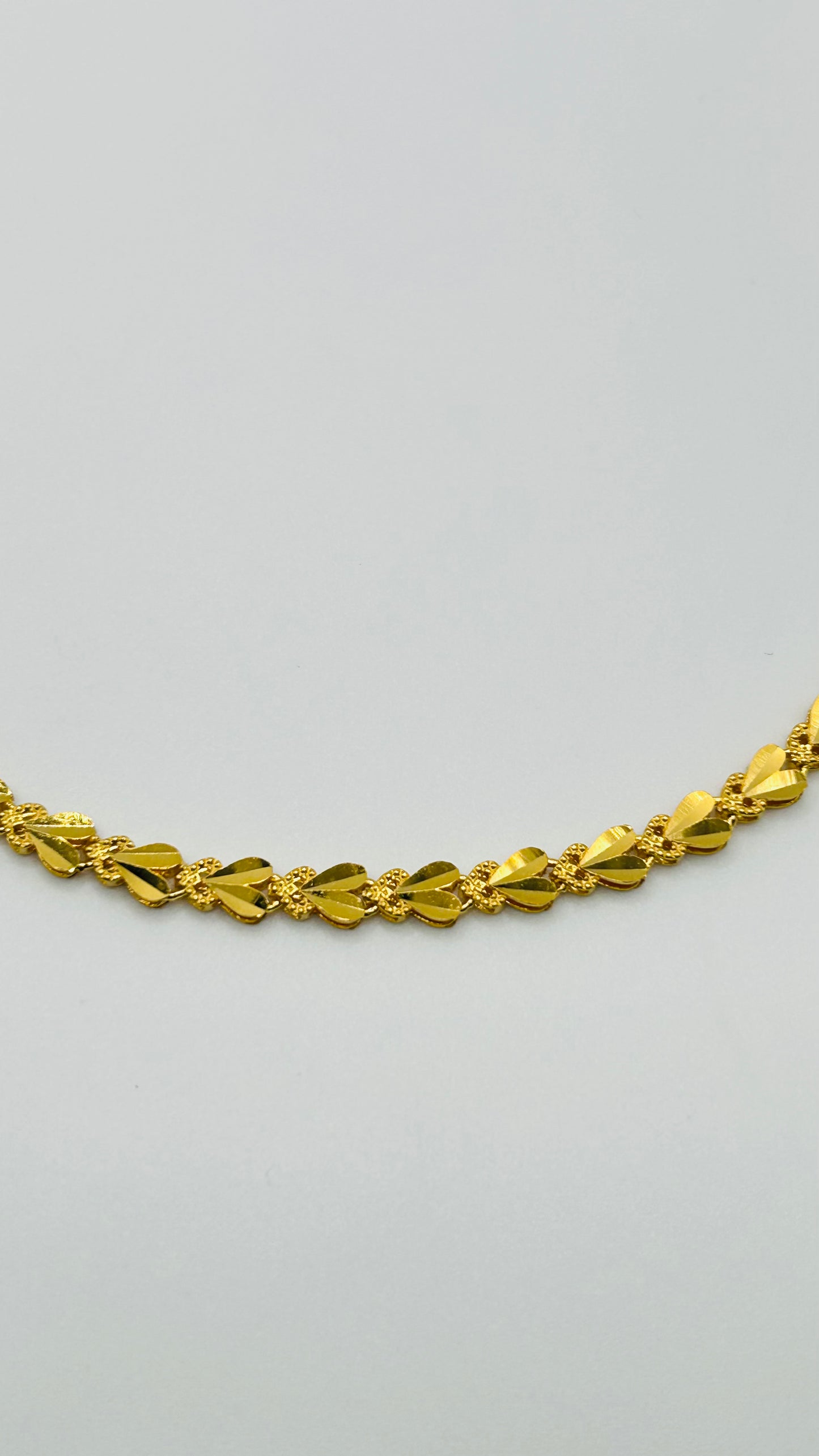 22ct Gold Ladies Bracelet – 8.8g (Hallmarked)