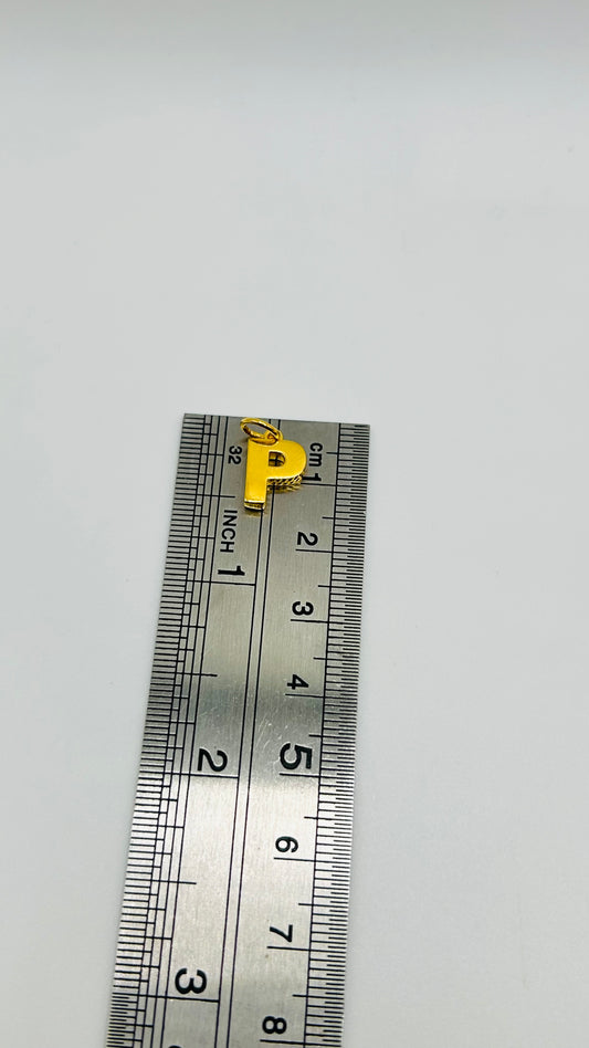22ct Gold “P” Pendant – 0.8g